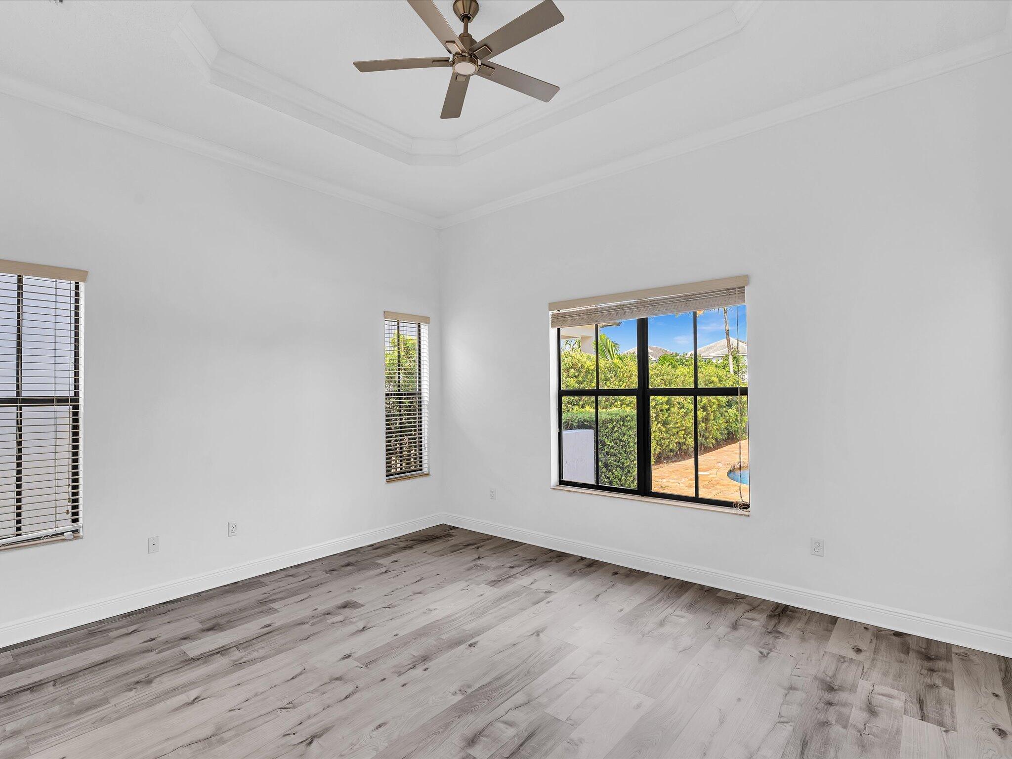 property viewer photo 31