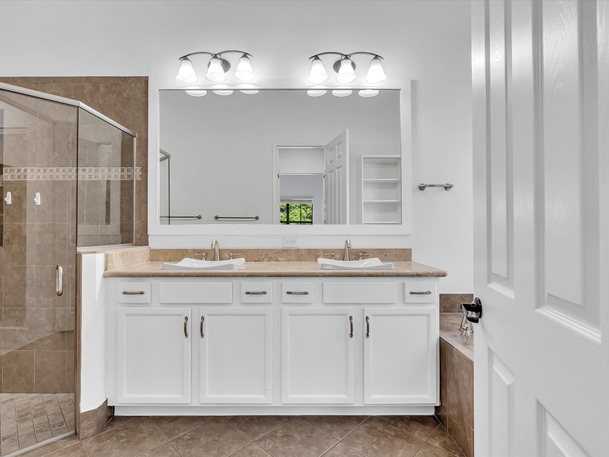 property viewer photo 41
