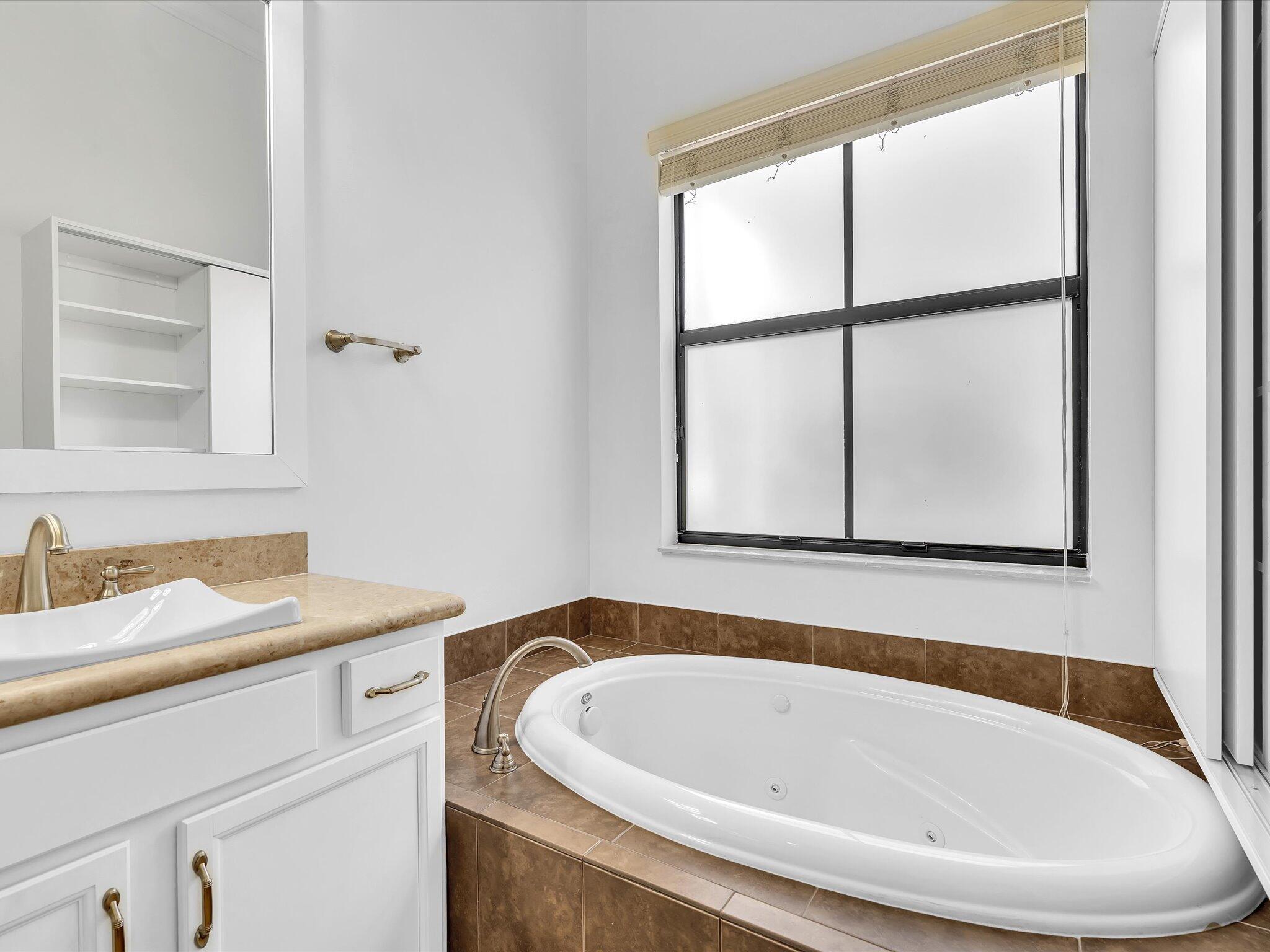 property viewer photo 42