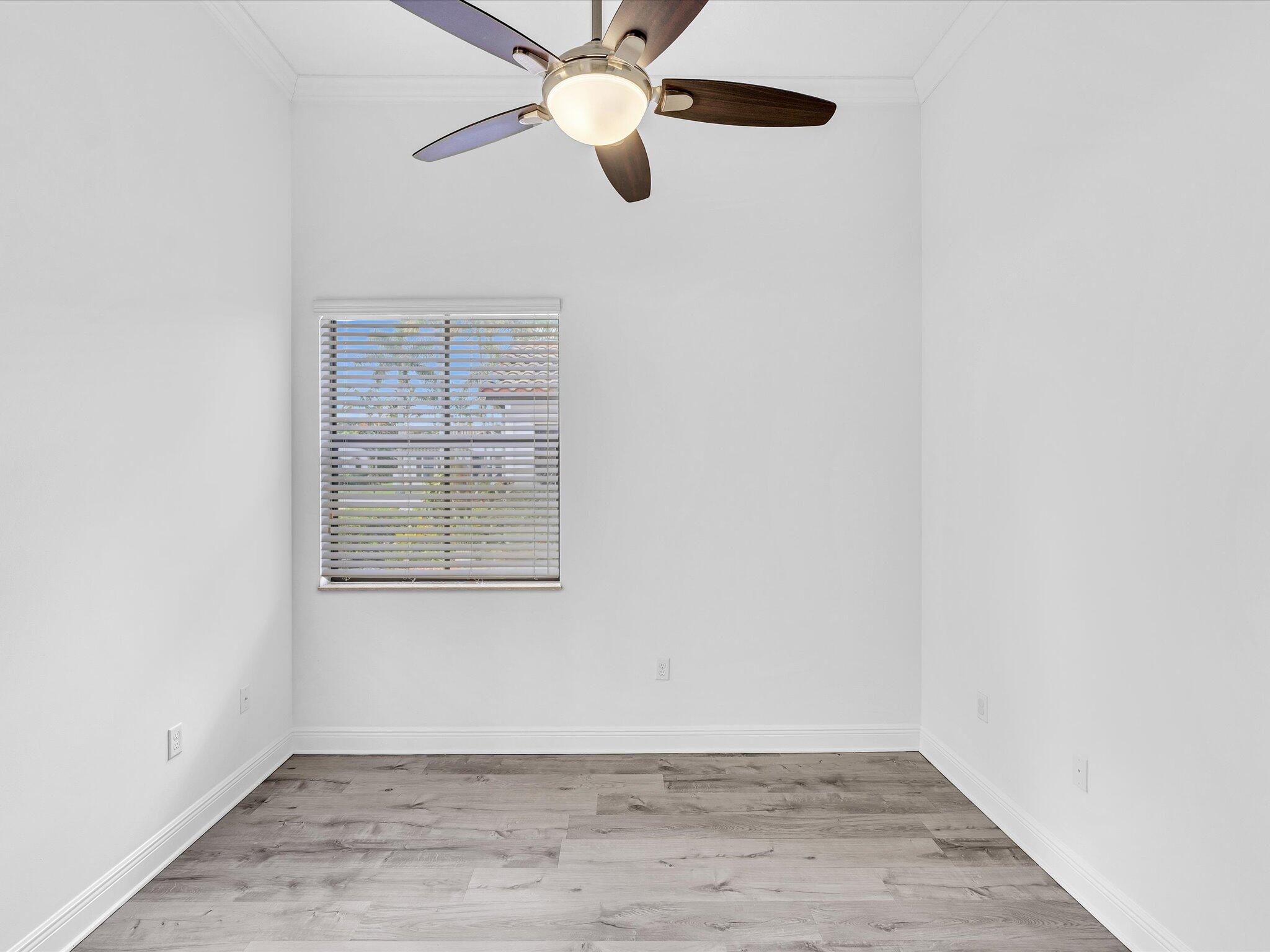 property viewer photo 54