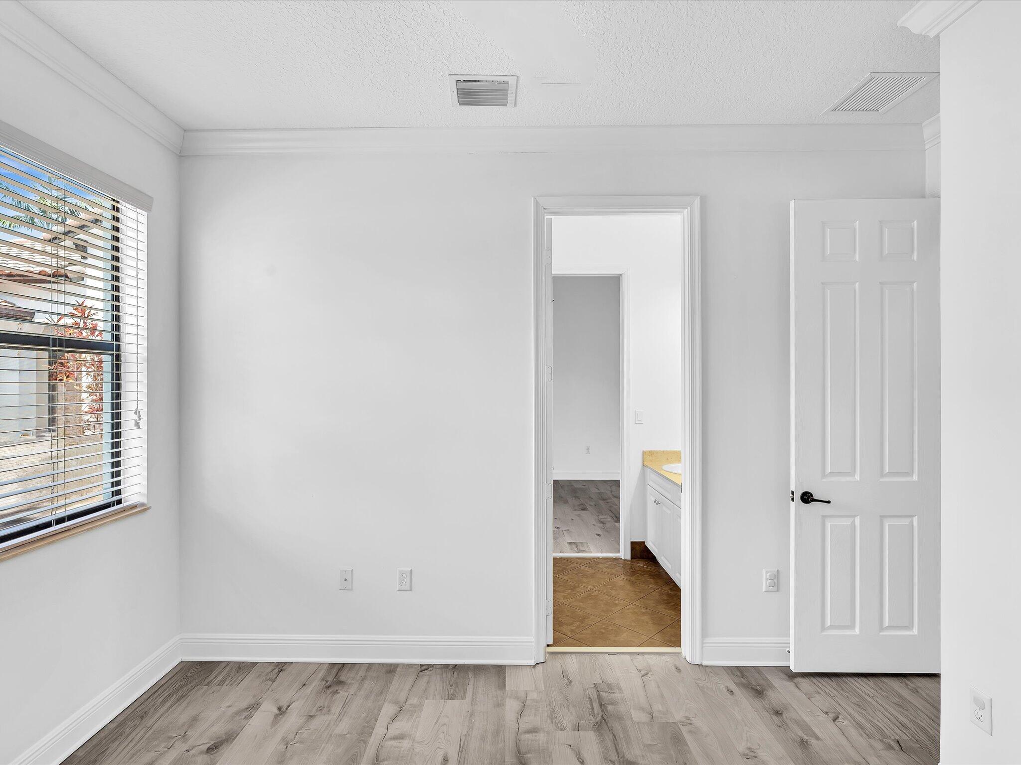 property viewer photo 65