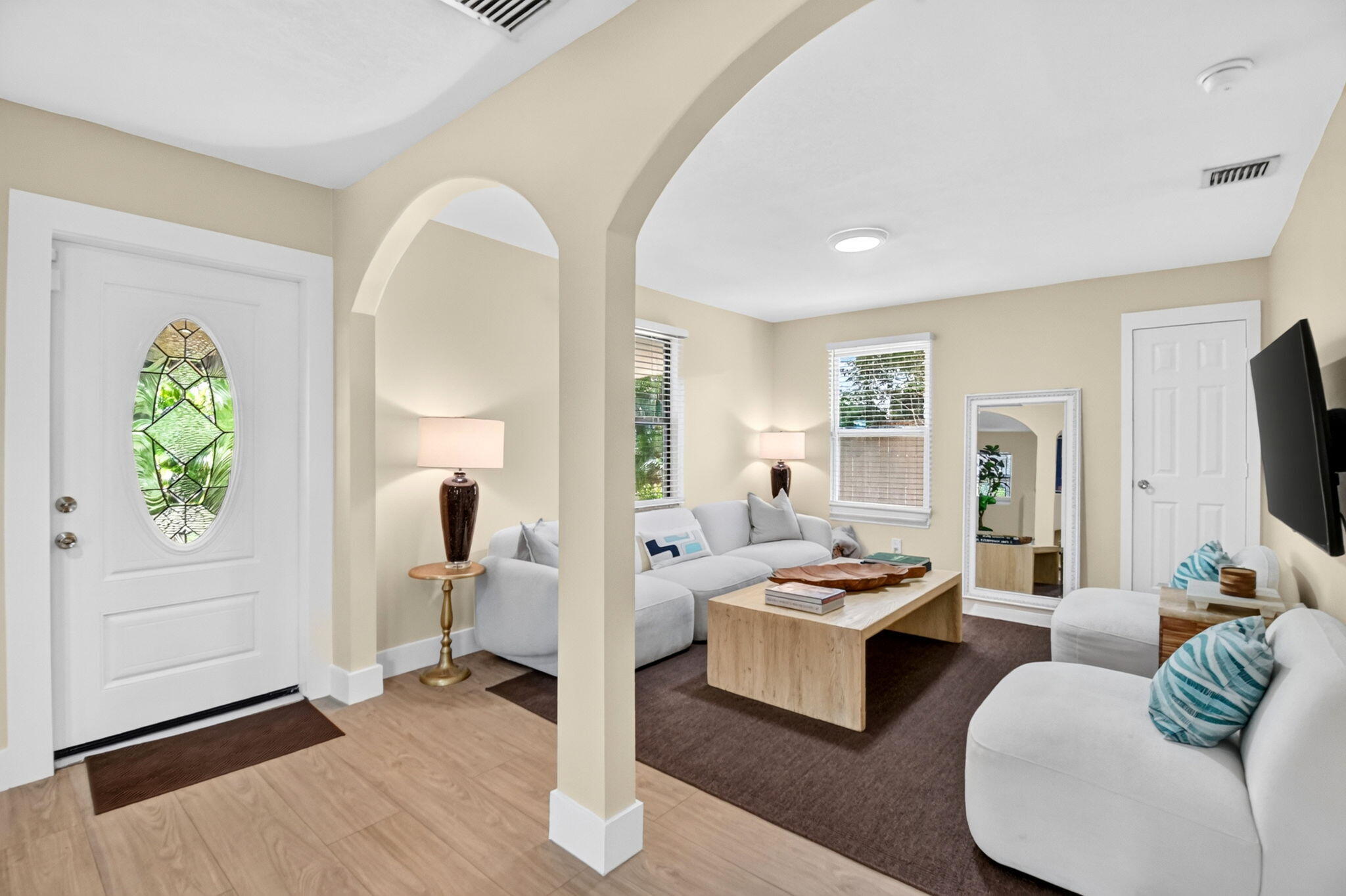 main property photo 17