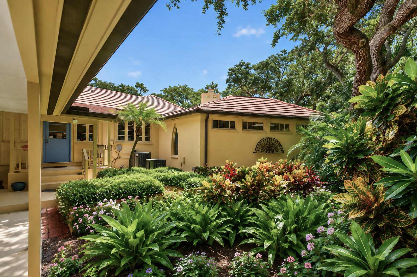 main property photo 22