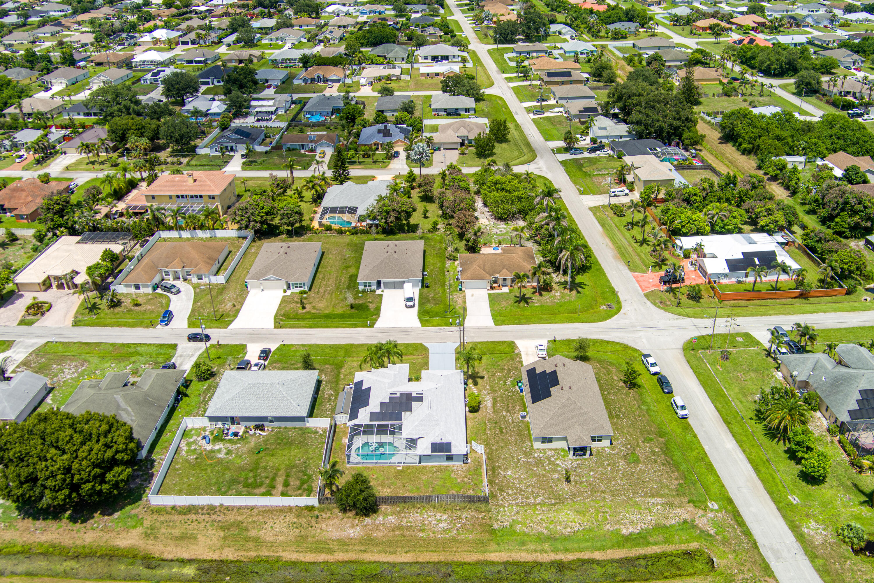 main property photo 59