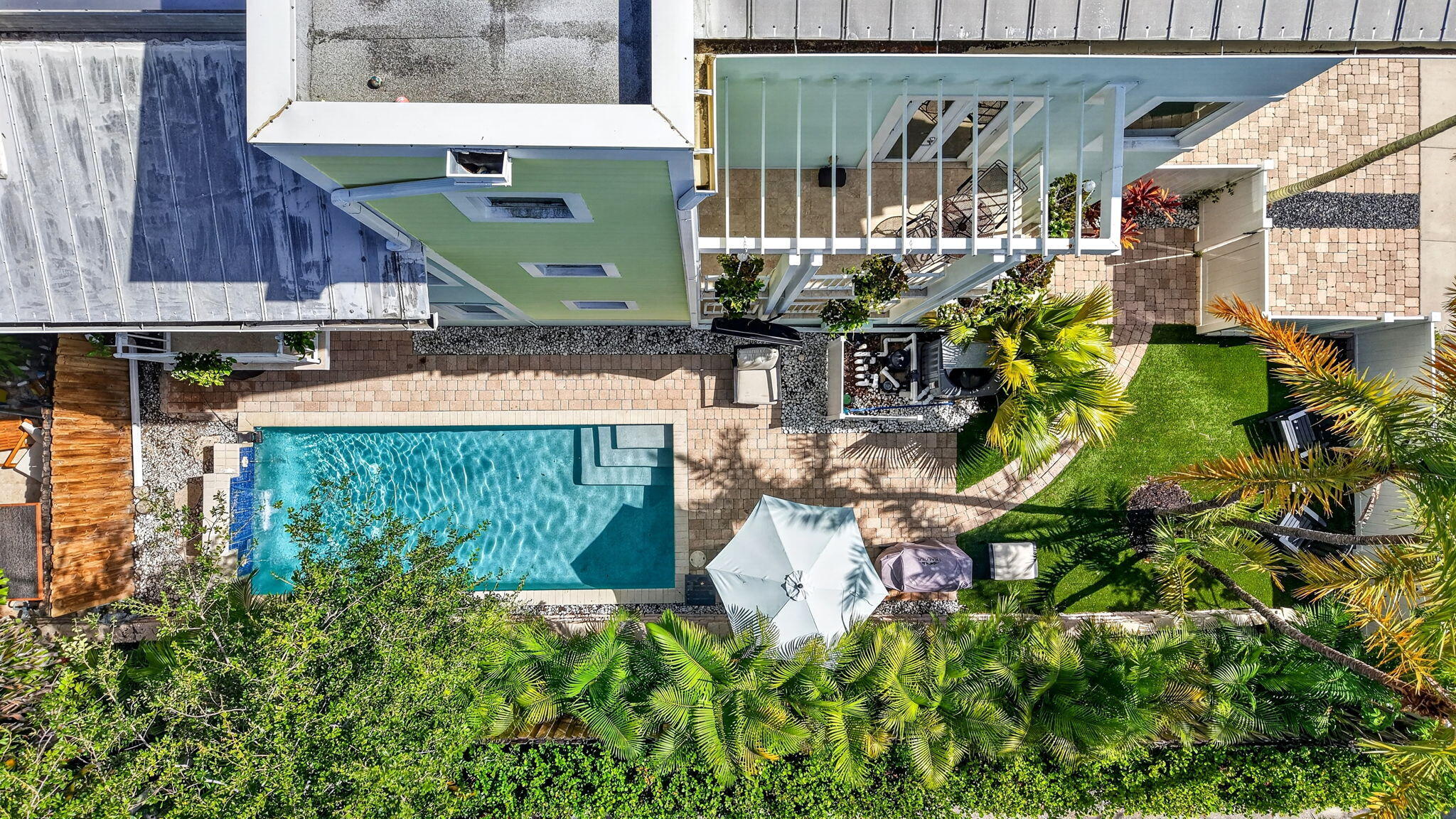 main property photo 75