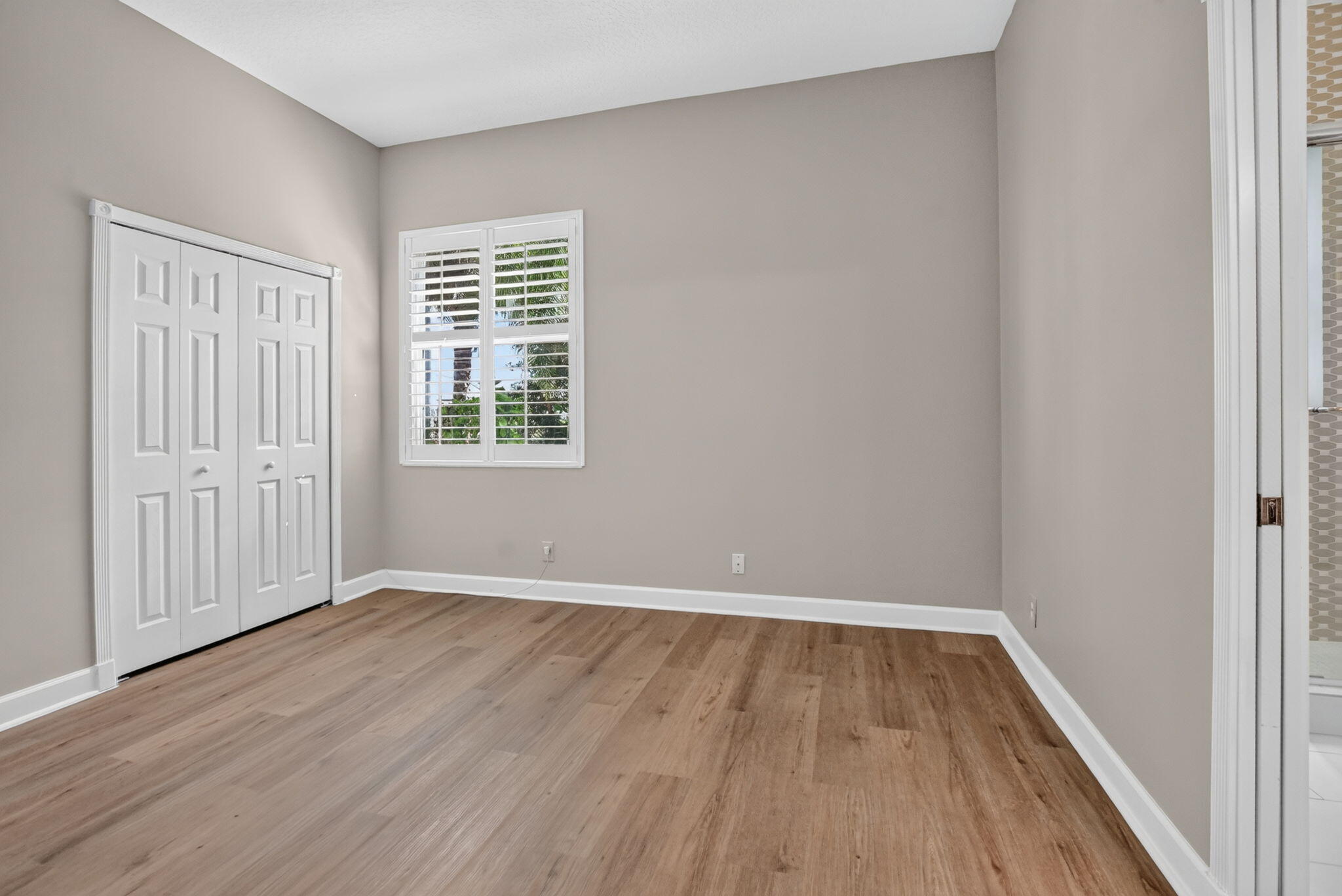 main property photo 65