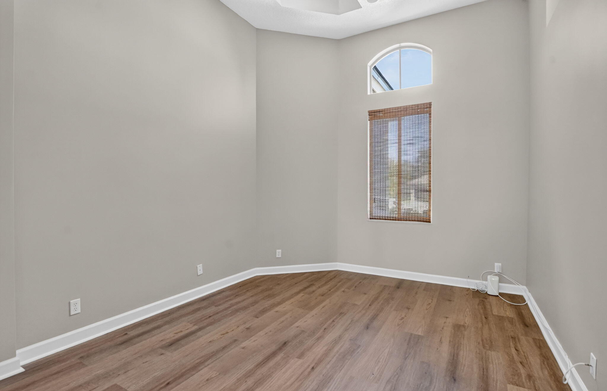 main property photo 73