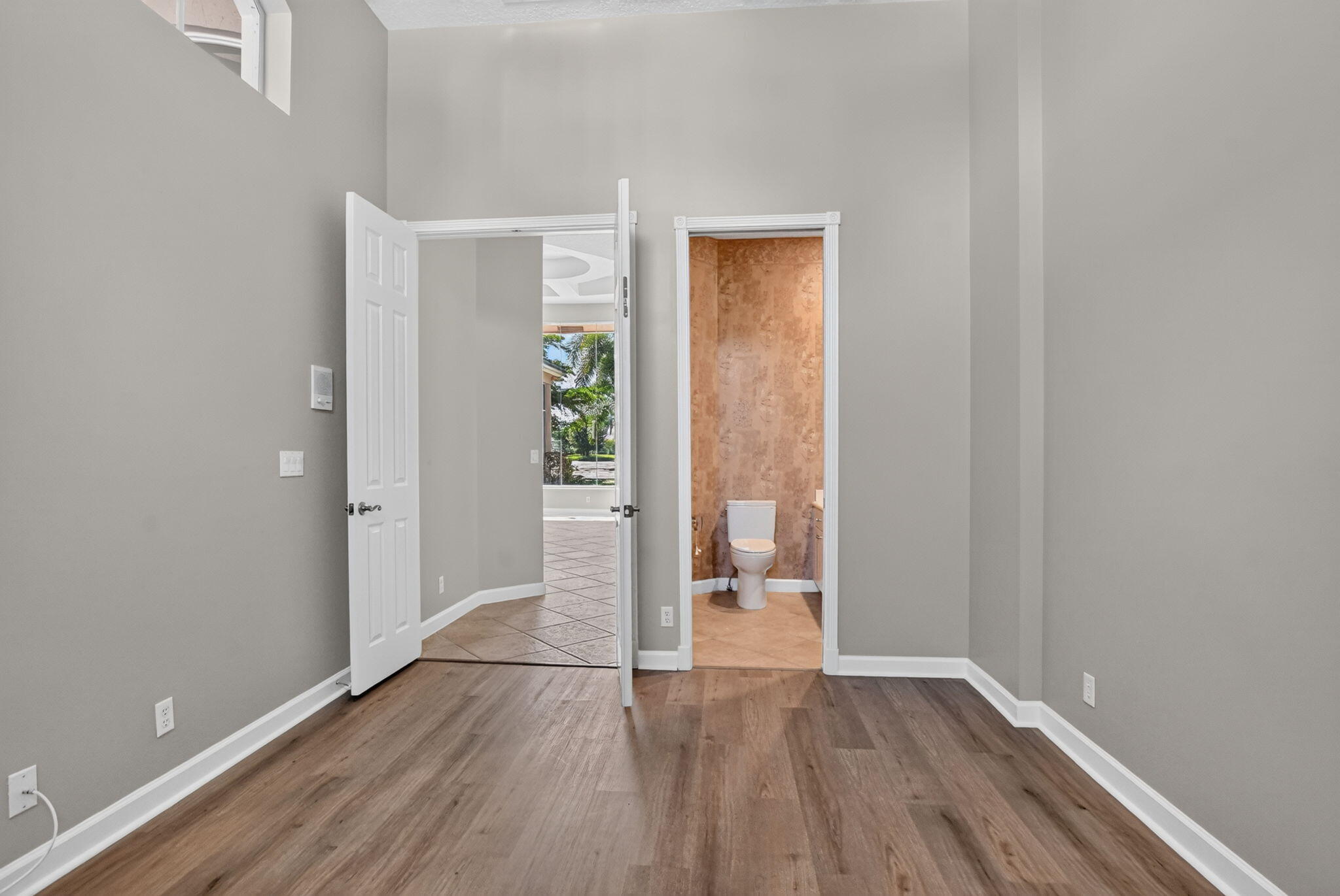 main property photo 76