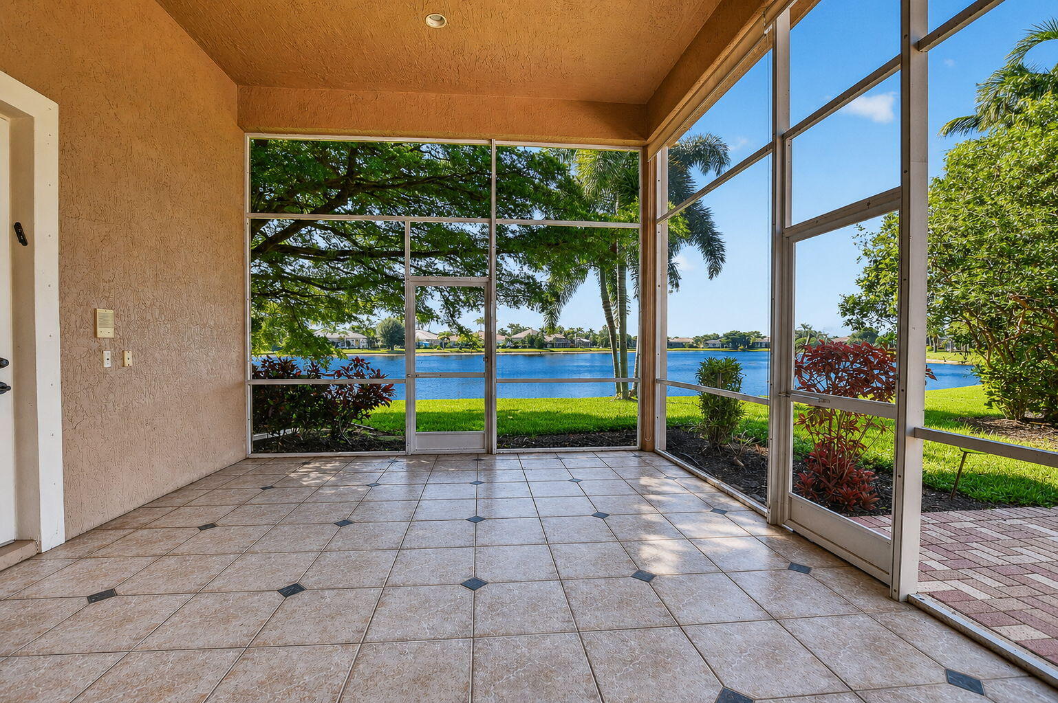 main property photo 79