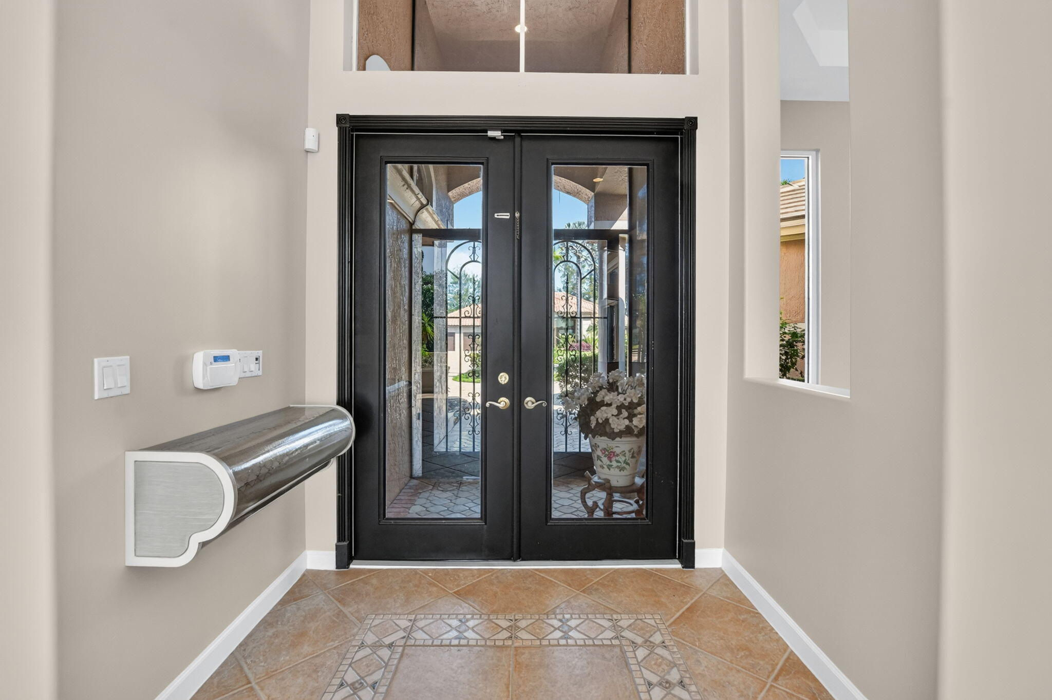 main property photo 9