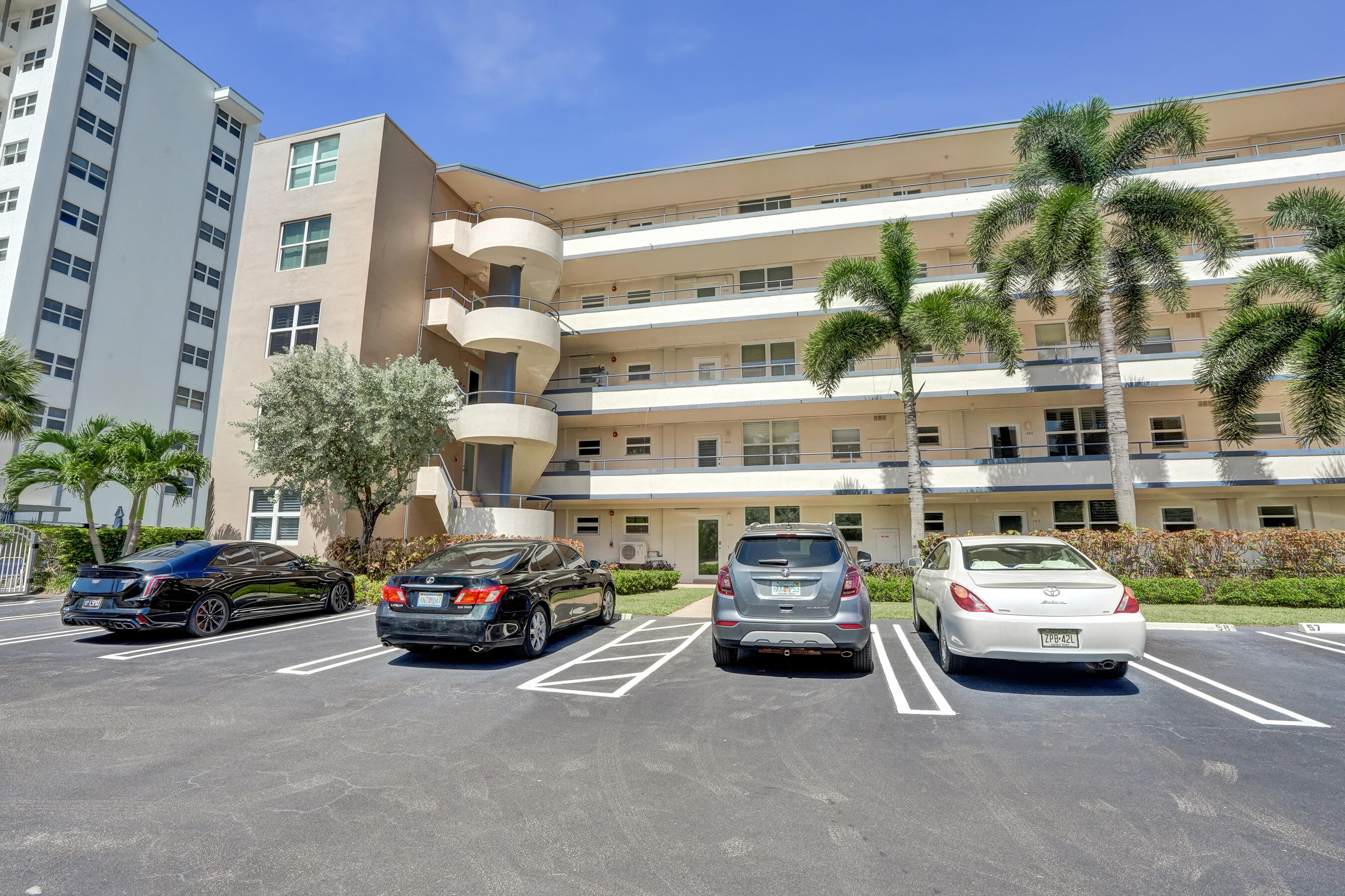 main property photo 20