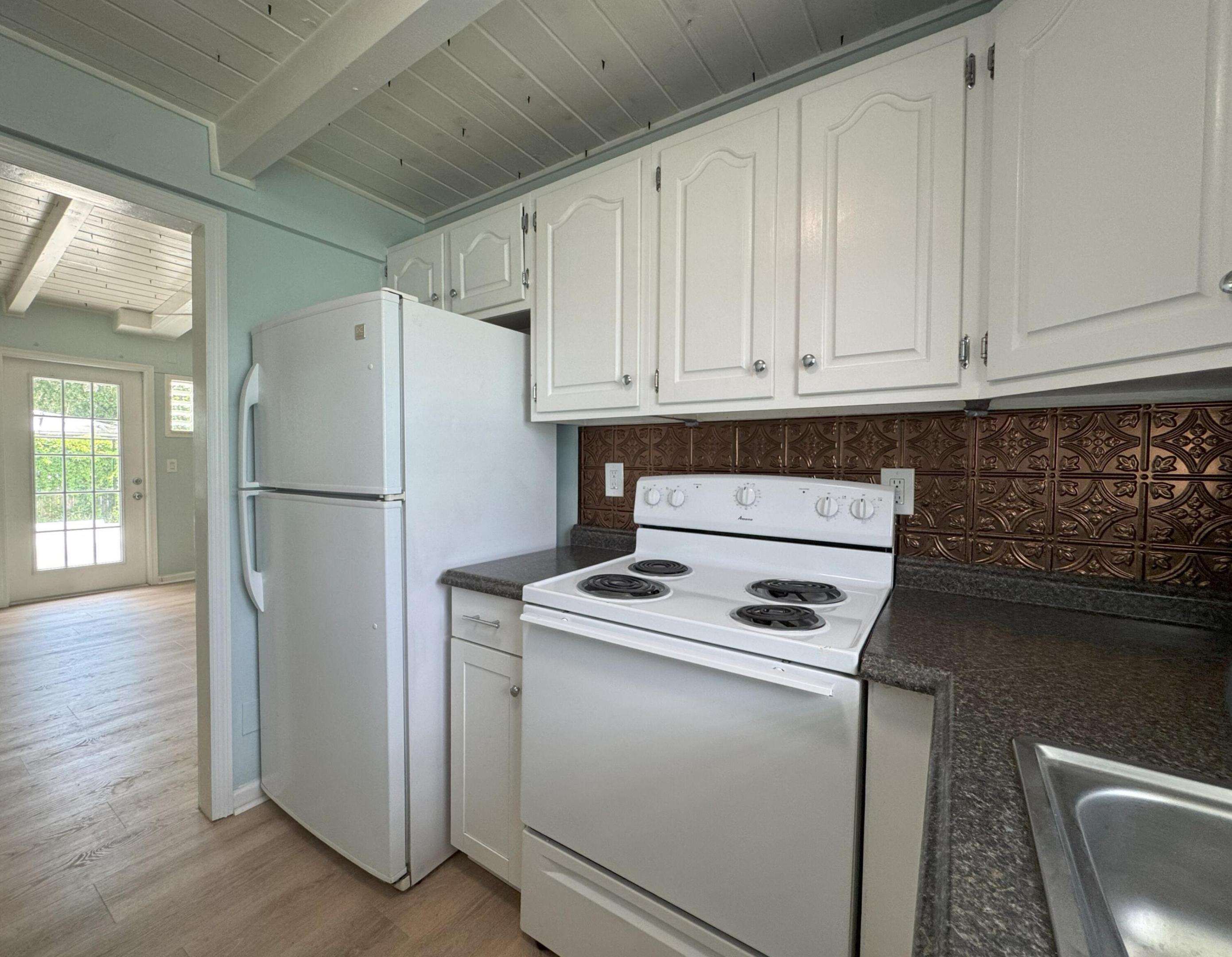 property viewer photo 11