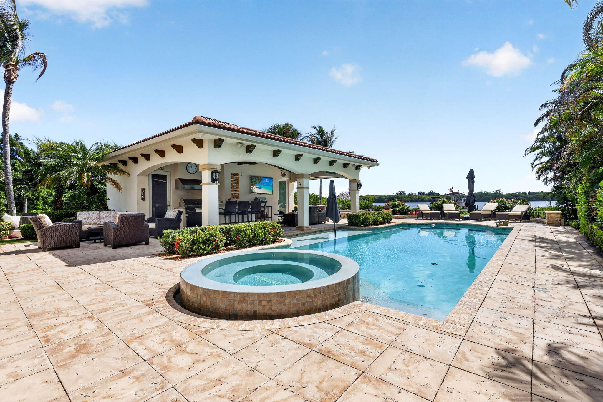 main property photo 68