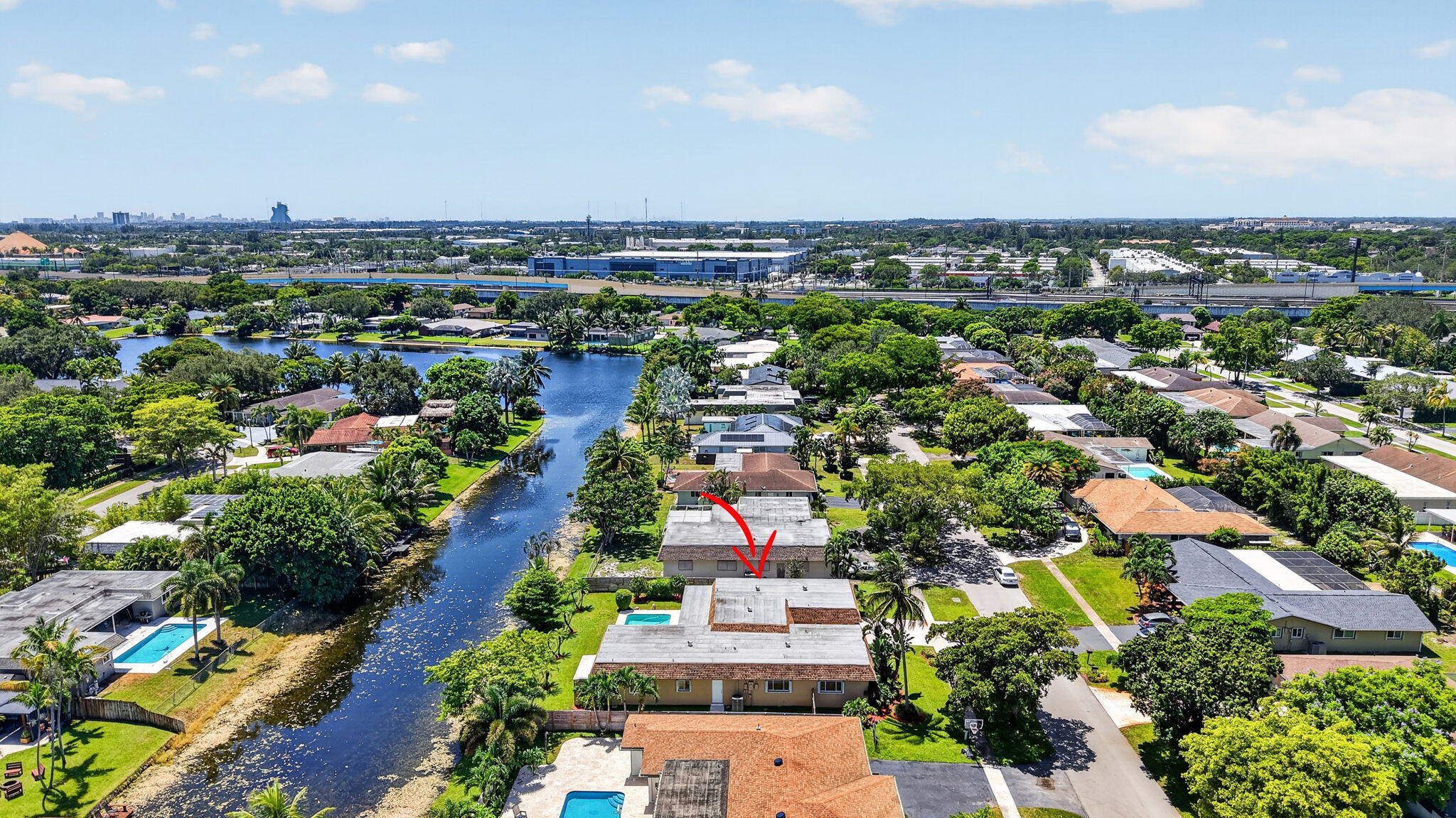 main property photo 36
