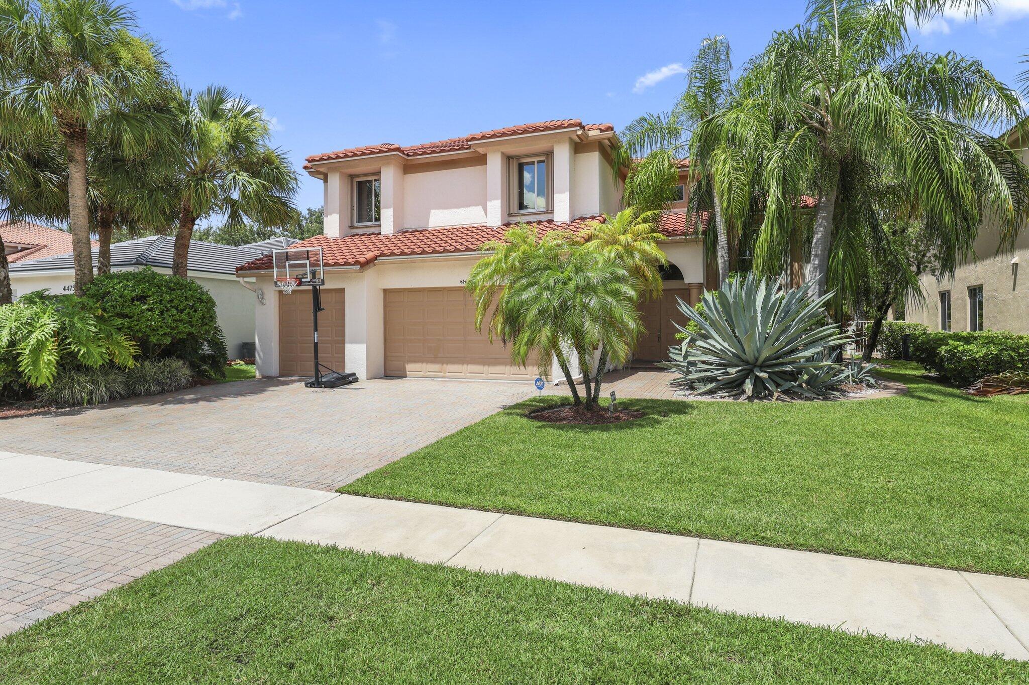 main property photo 3
