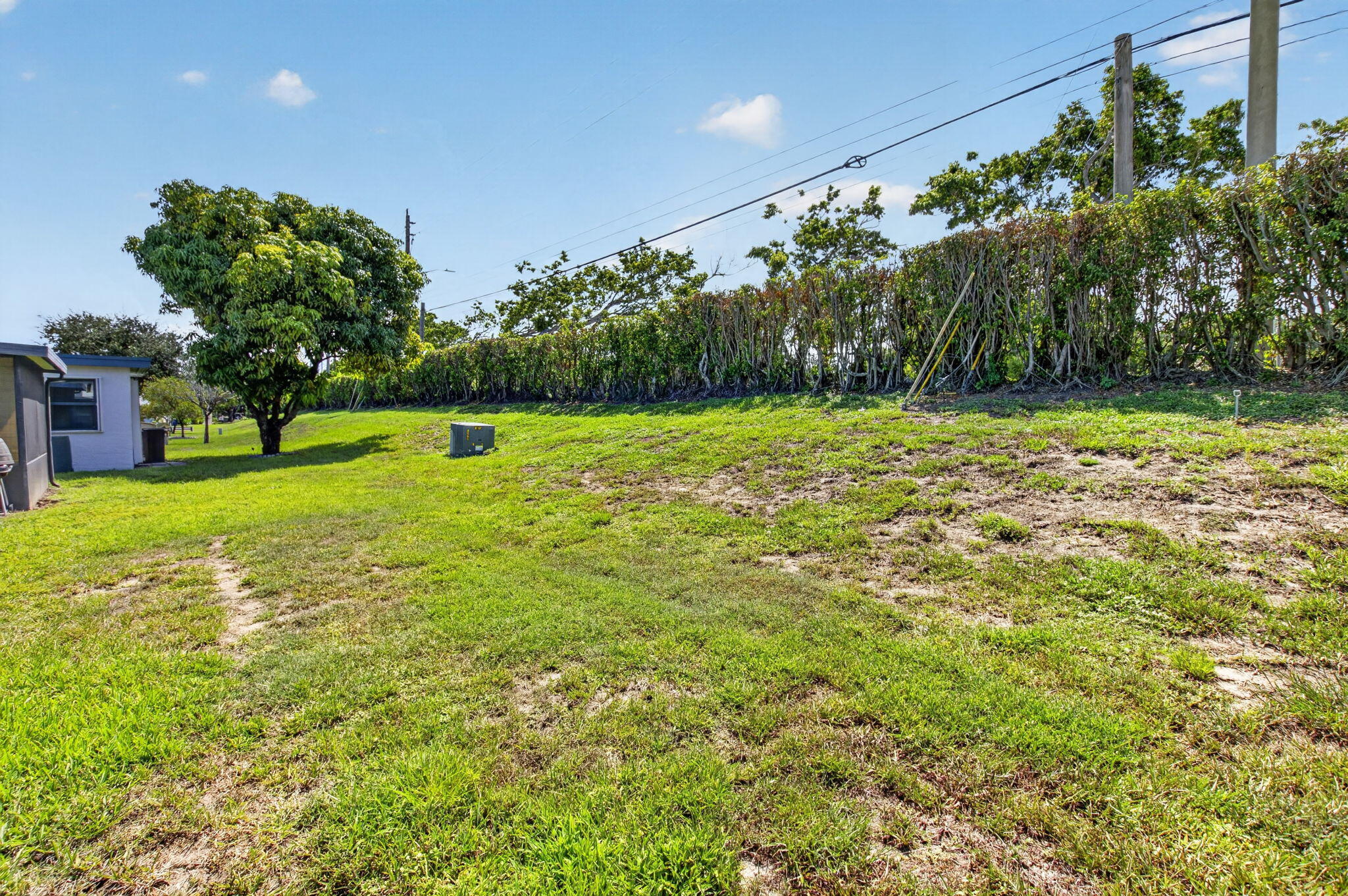 main property photo 33