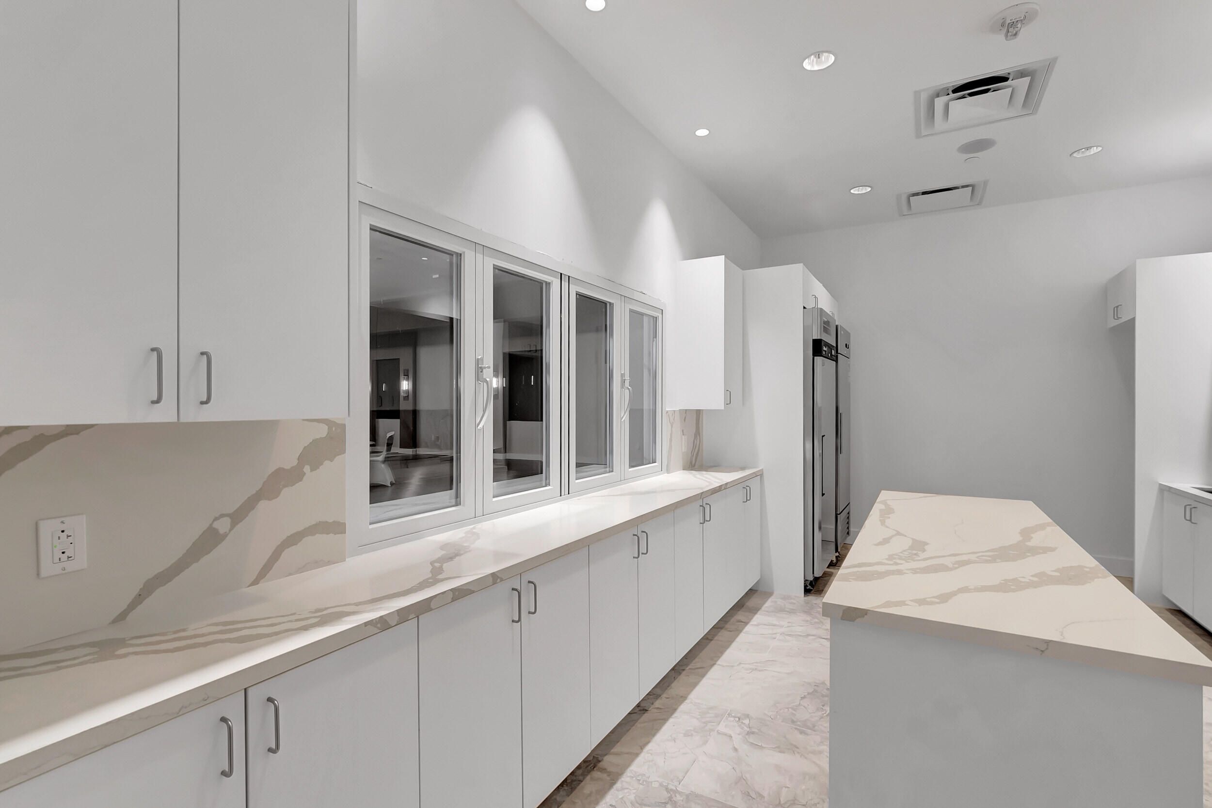 main property photo 76