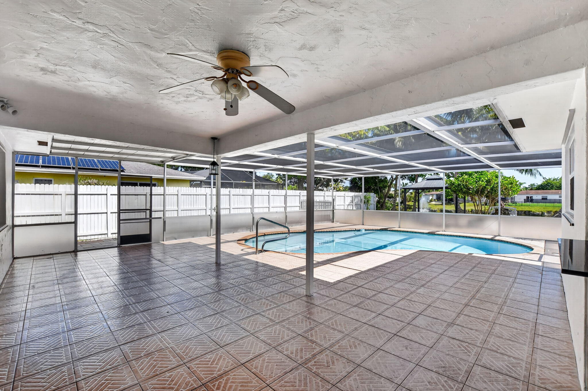 main property photo 63