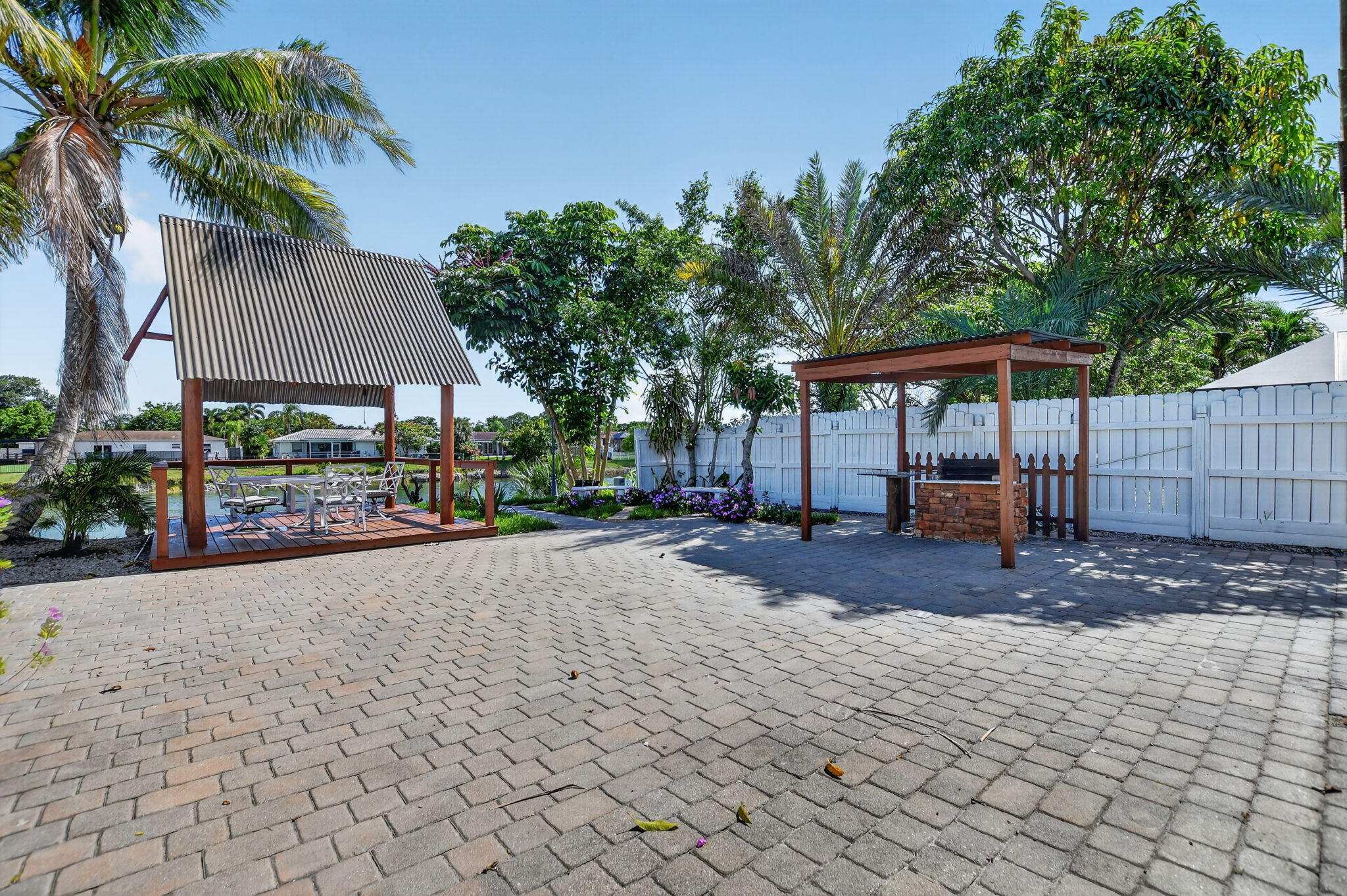 main property photo 73
