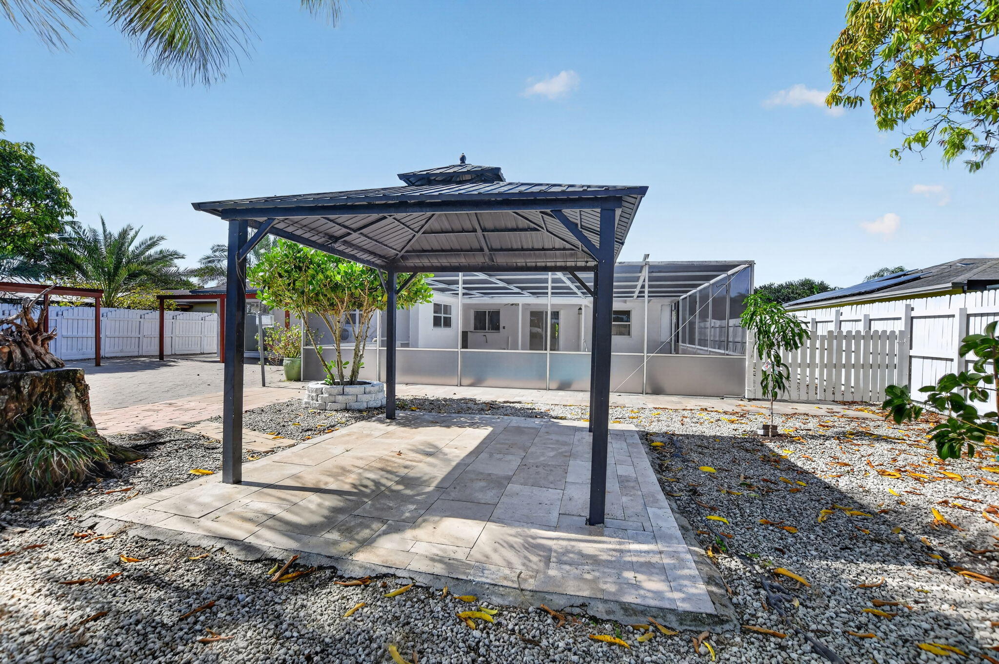 main property photo 77