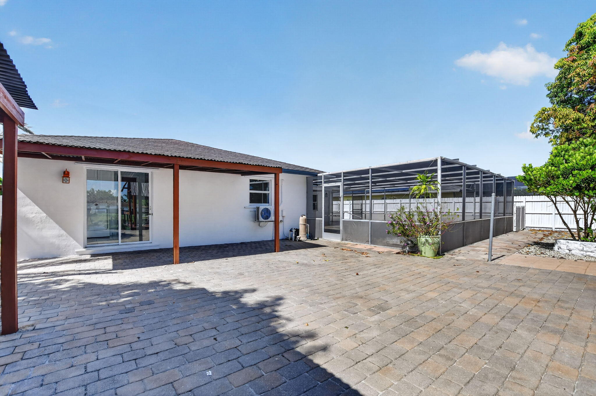 main property photo 81