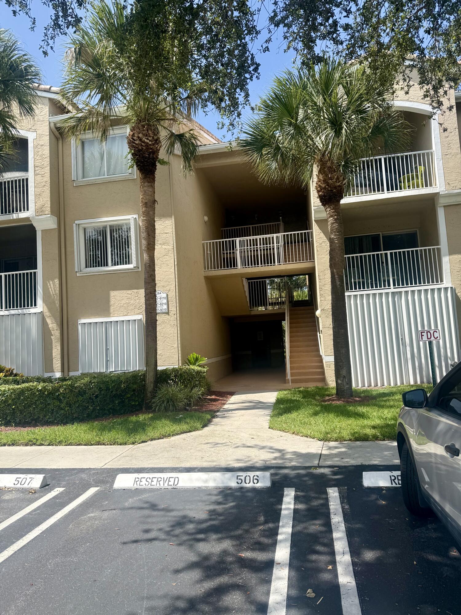main property photo 8