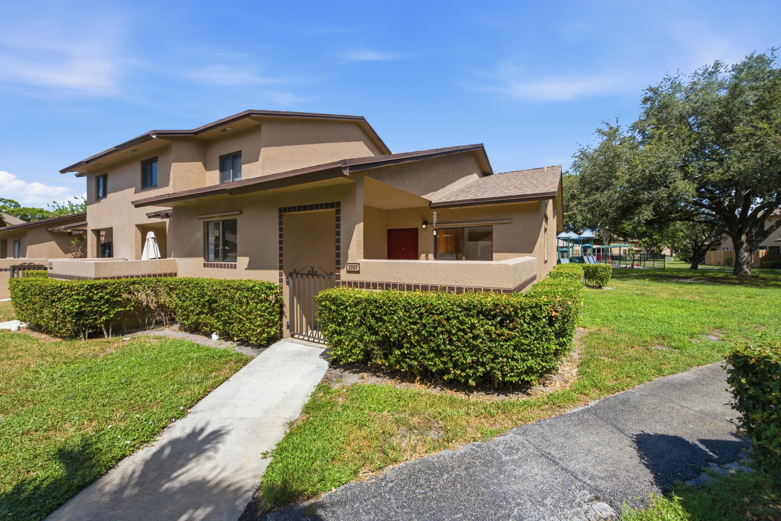 main property photo 41
