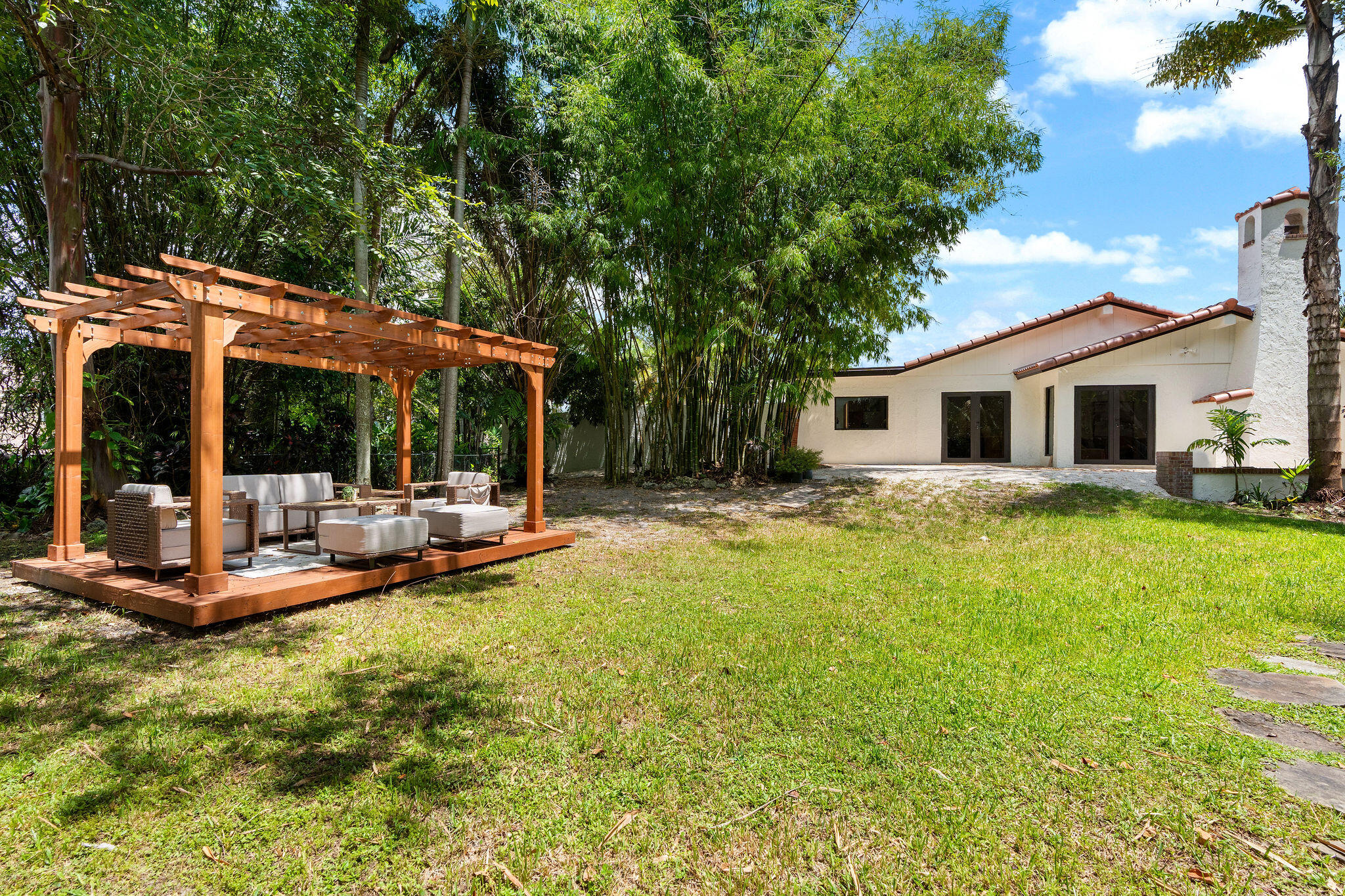 main property photo 59