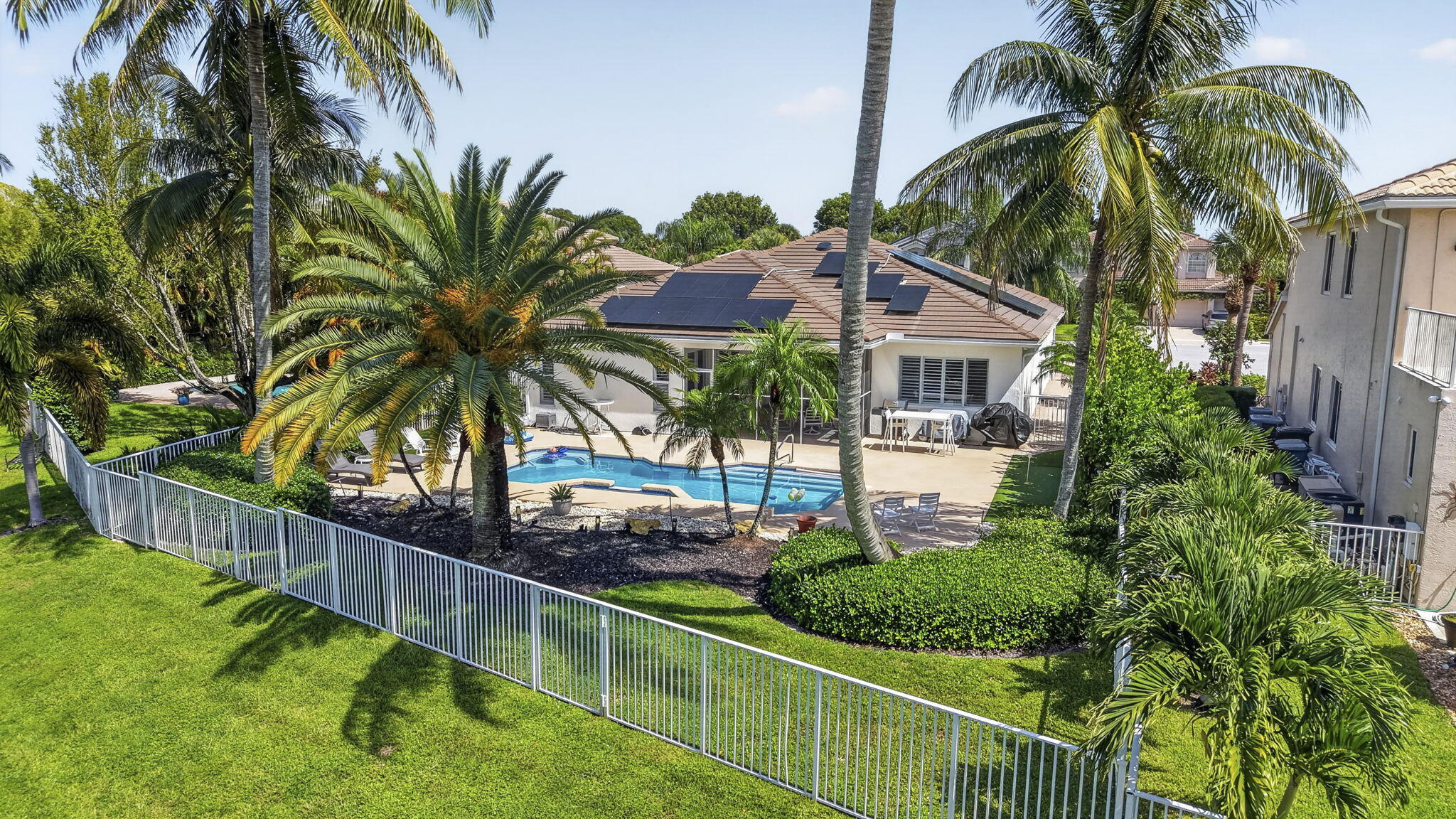 main property photo 75