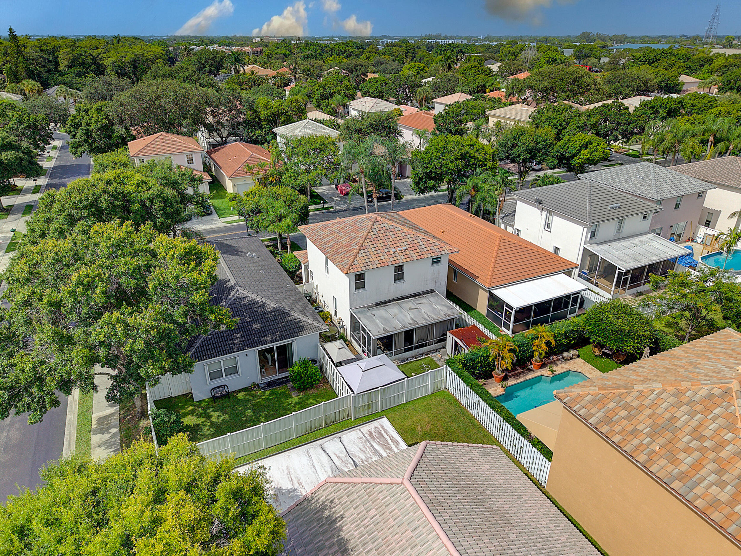 main property photo 24