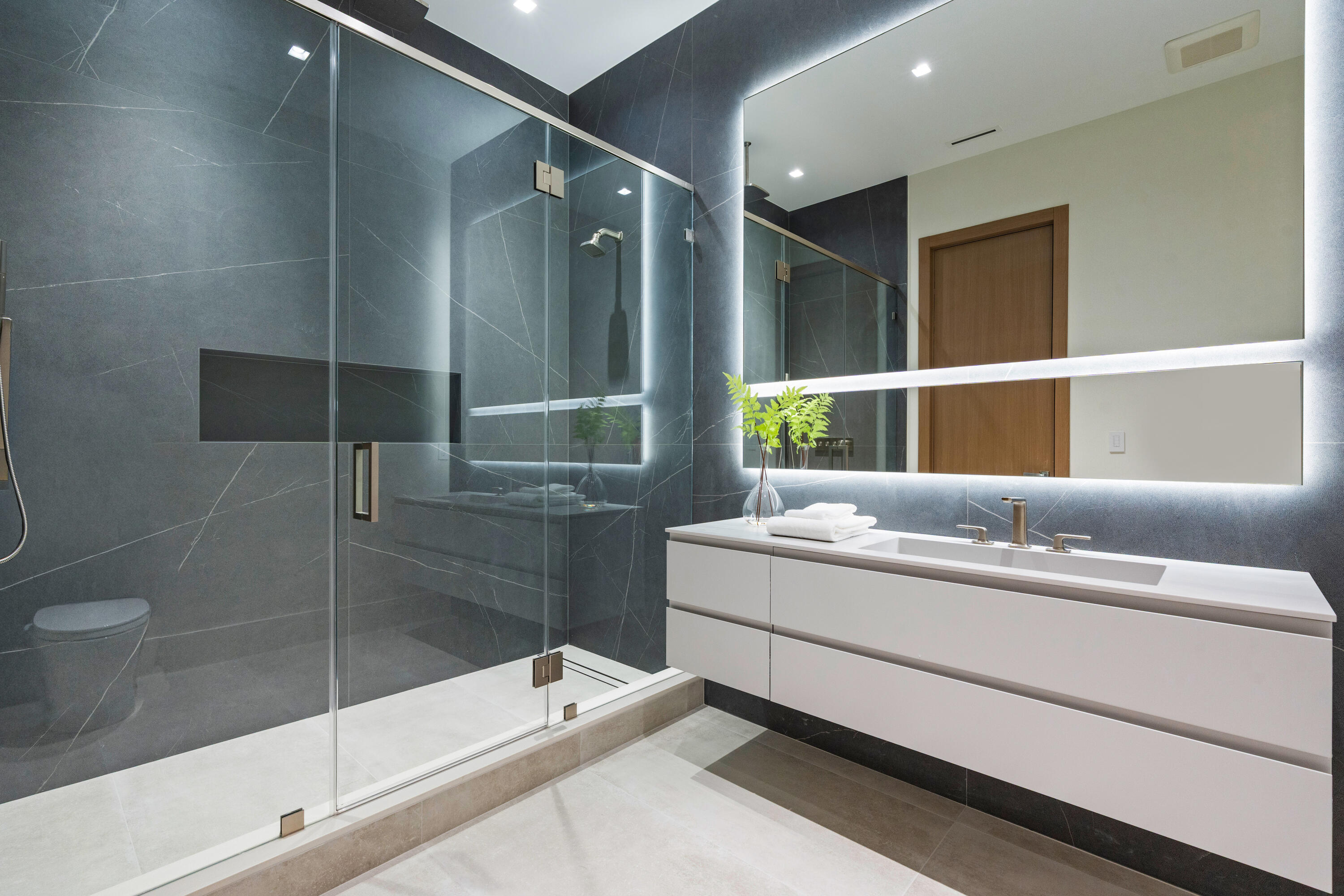 main property photo 67