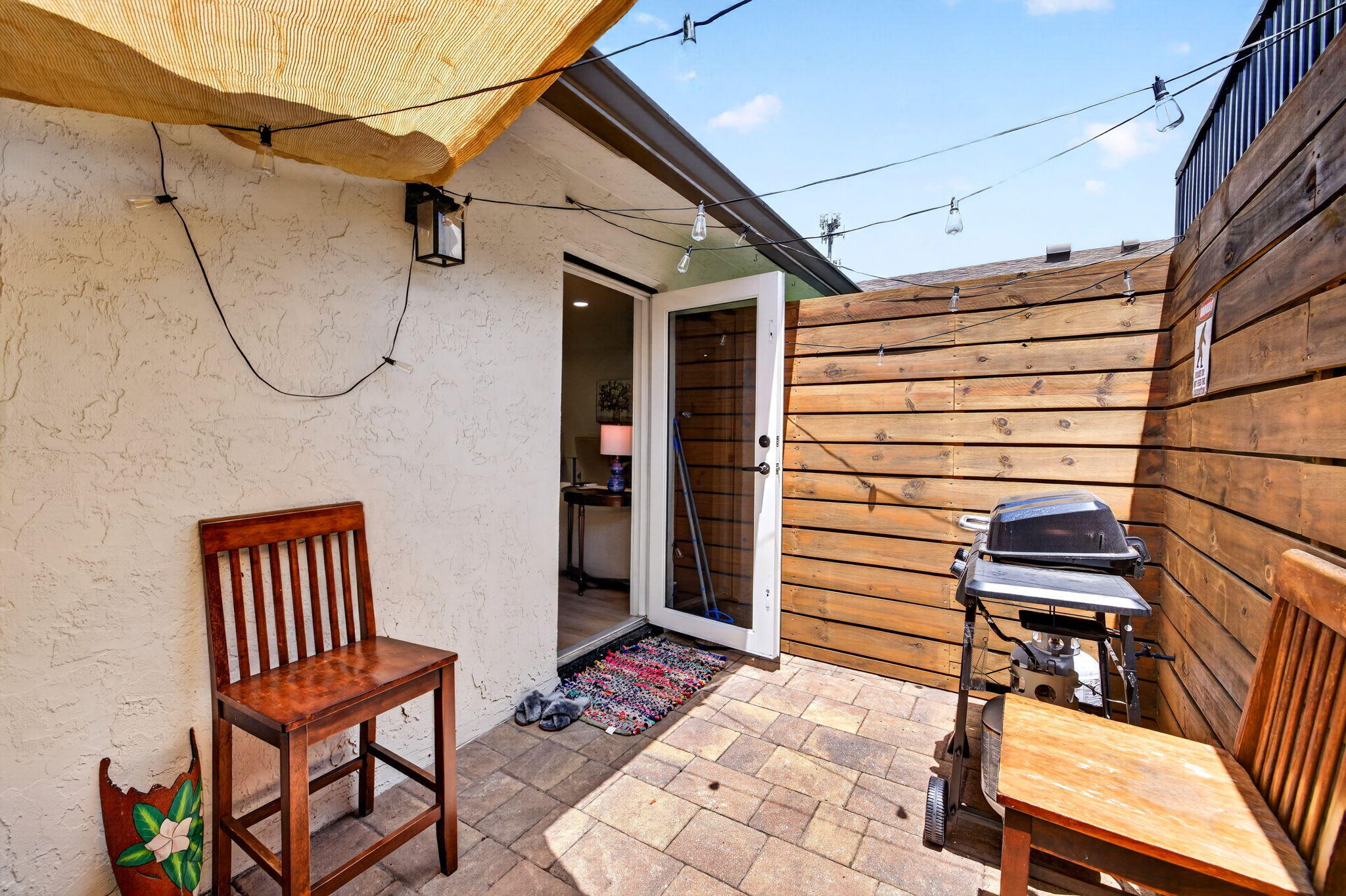 main property photo 78