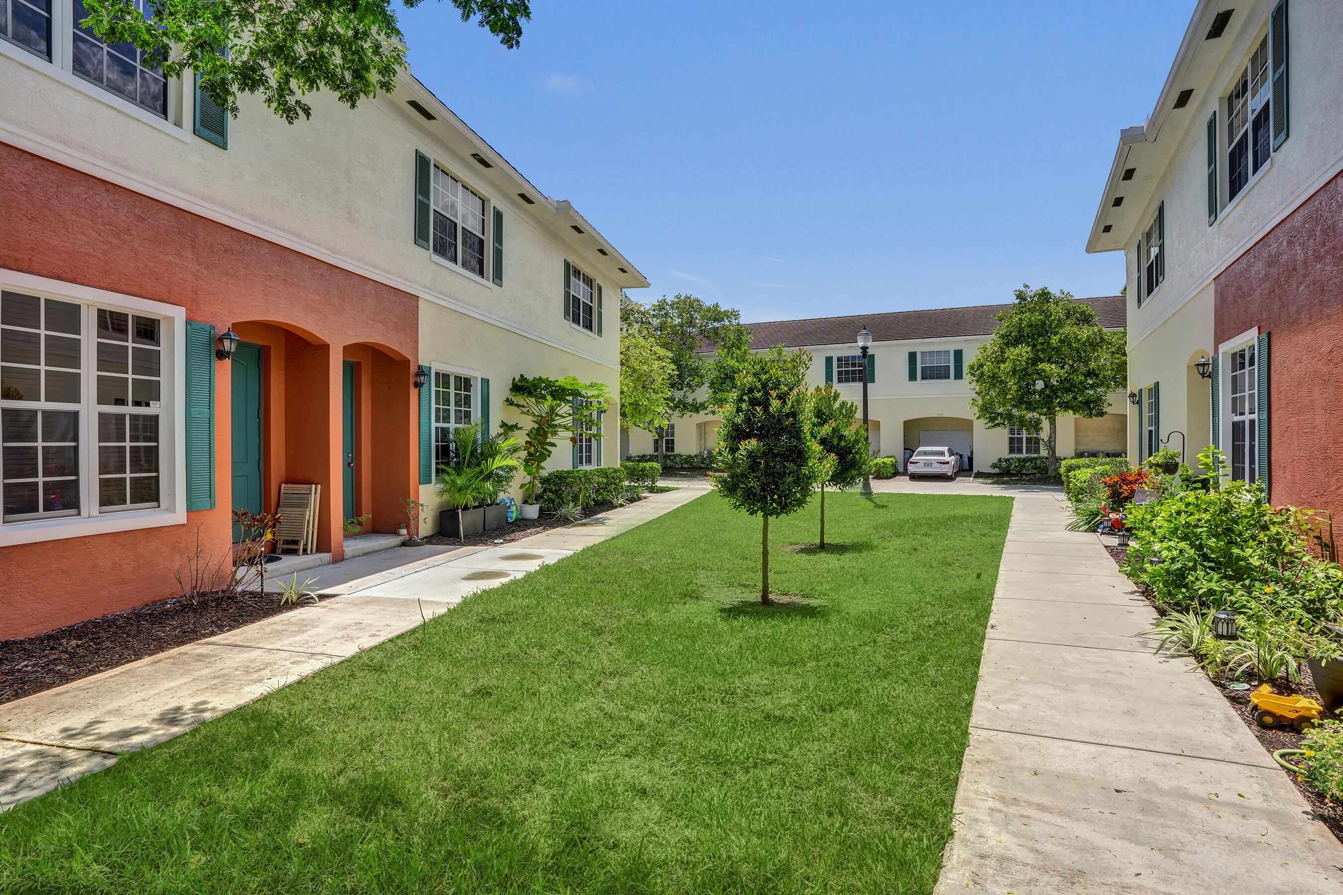 main property photo 40