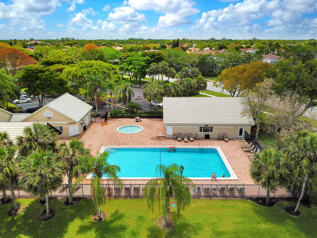 main property photo 67