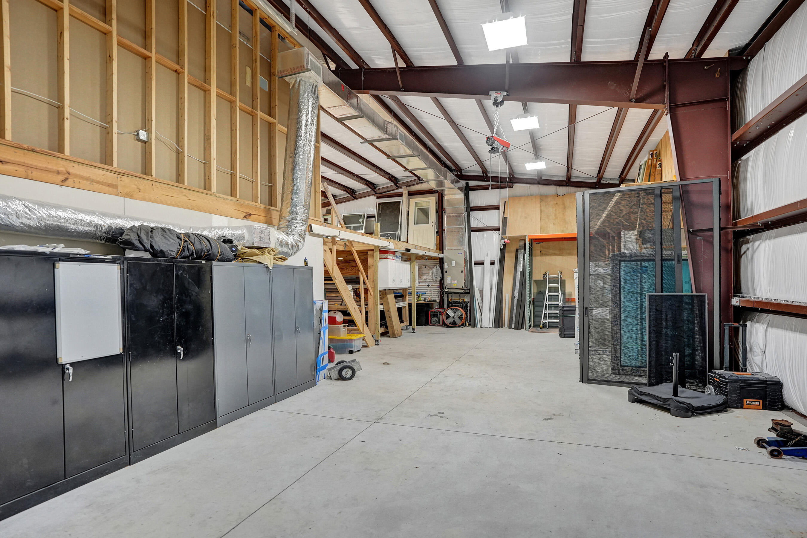 main property photo 50
