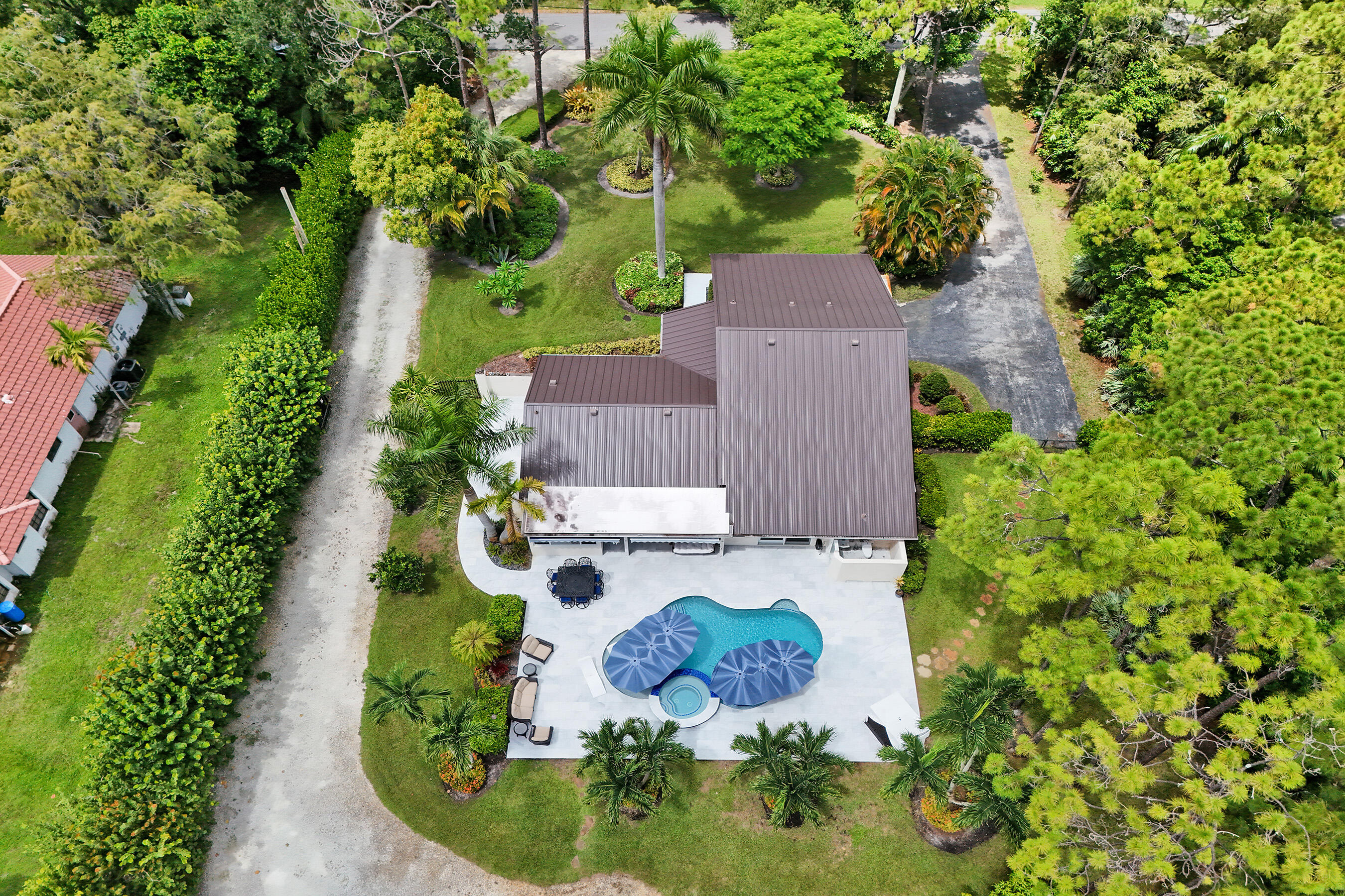 main property photo 62