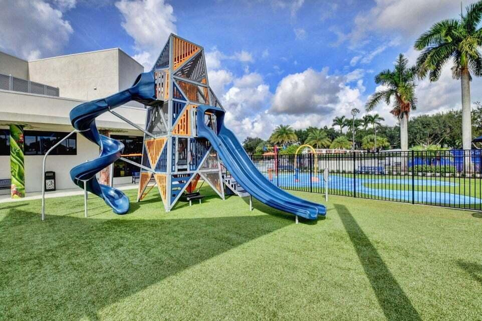 main property photo 60