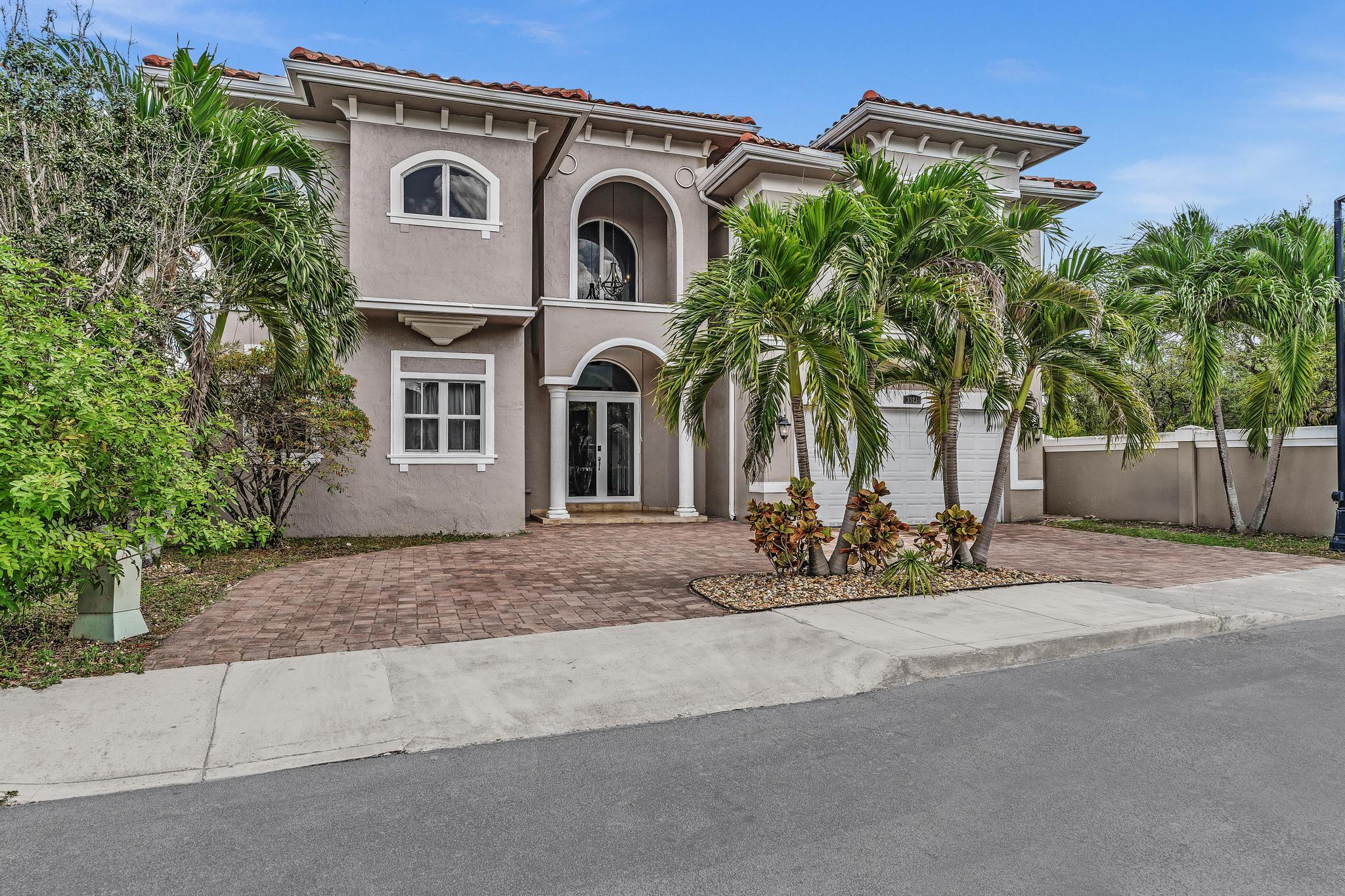 main property photo 77