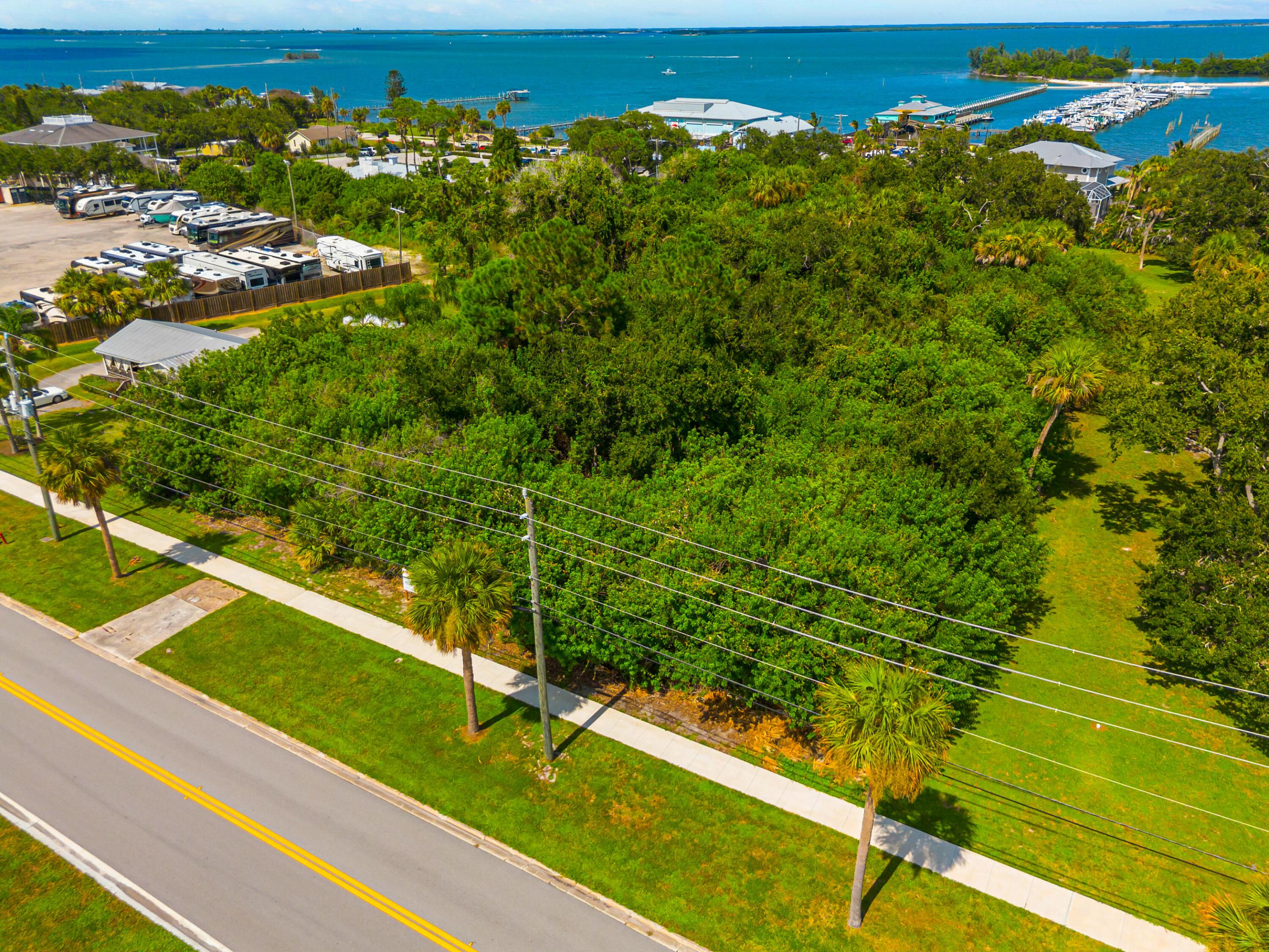 main property photo 11
