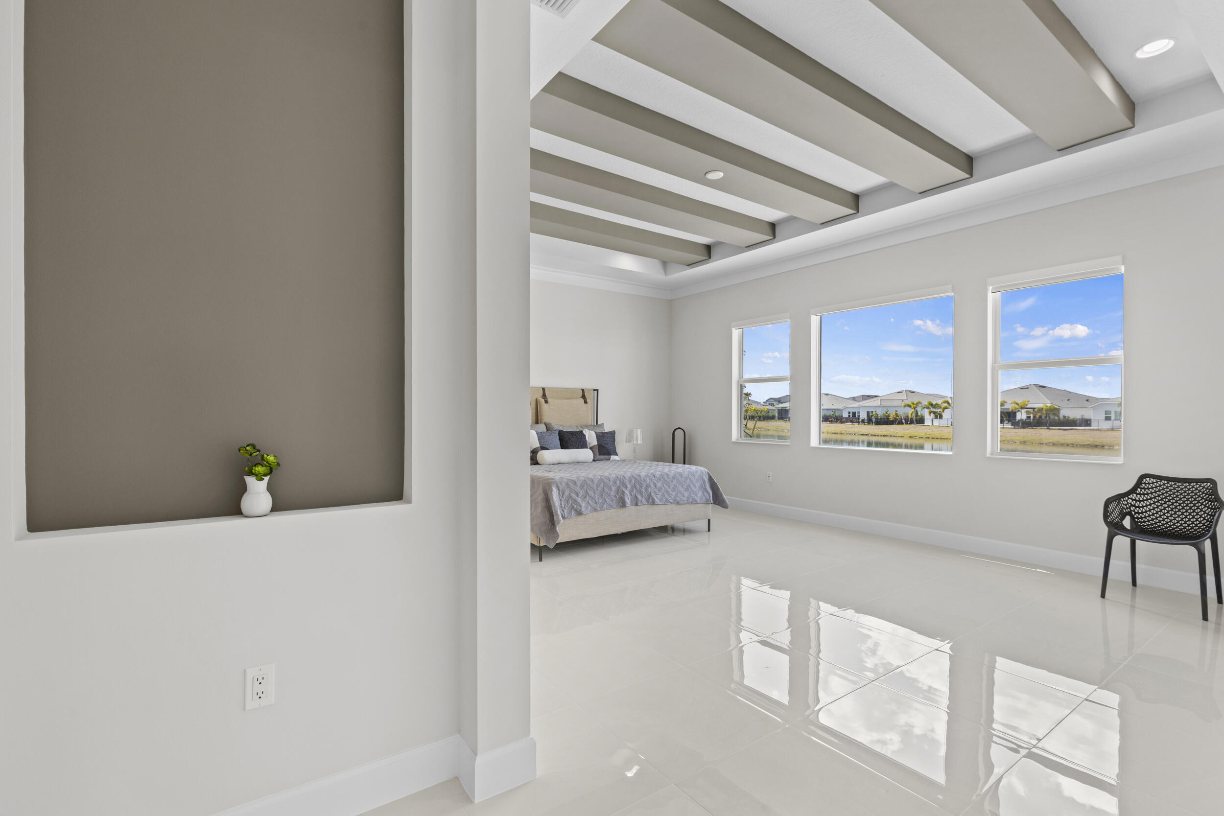 main property photo 81