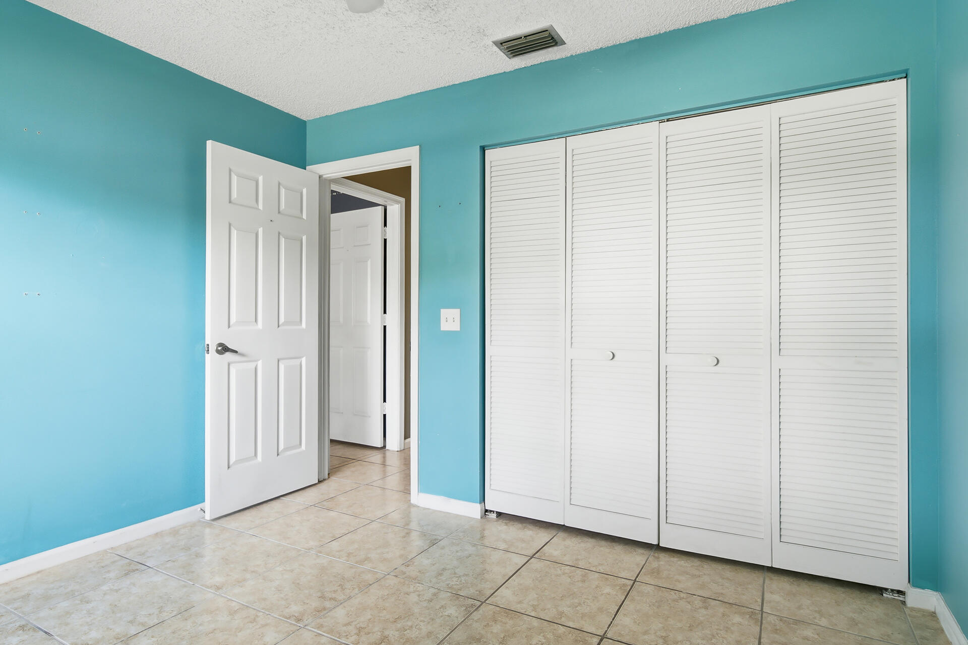 property viewer photo 27
