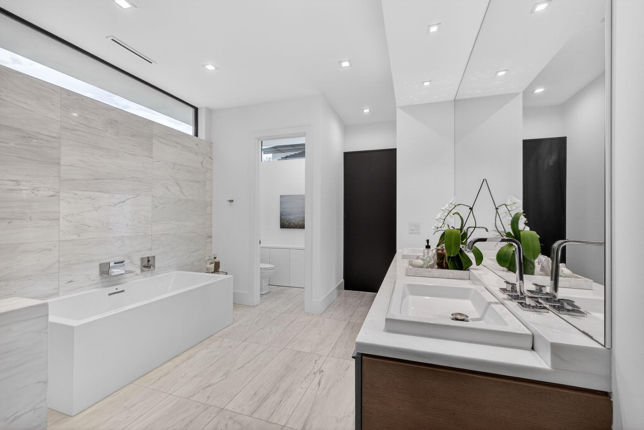 main property photo 74
