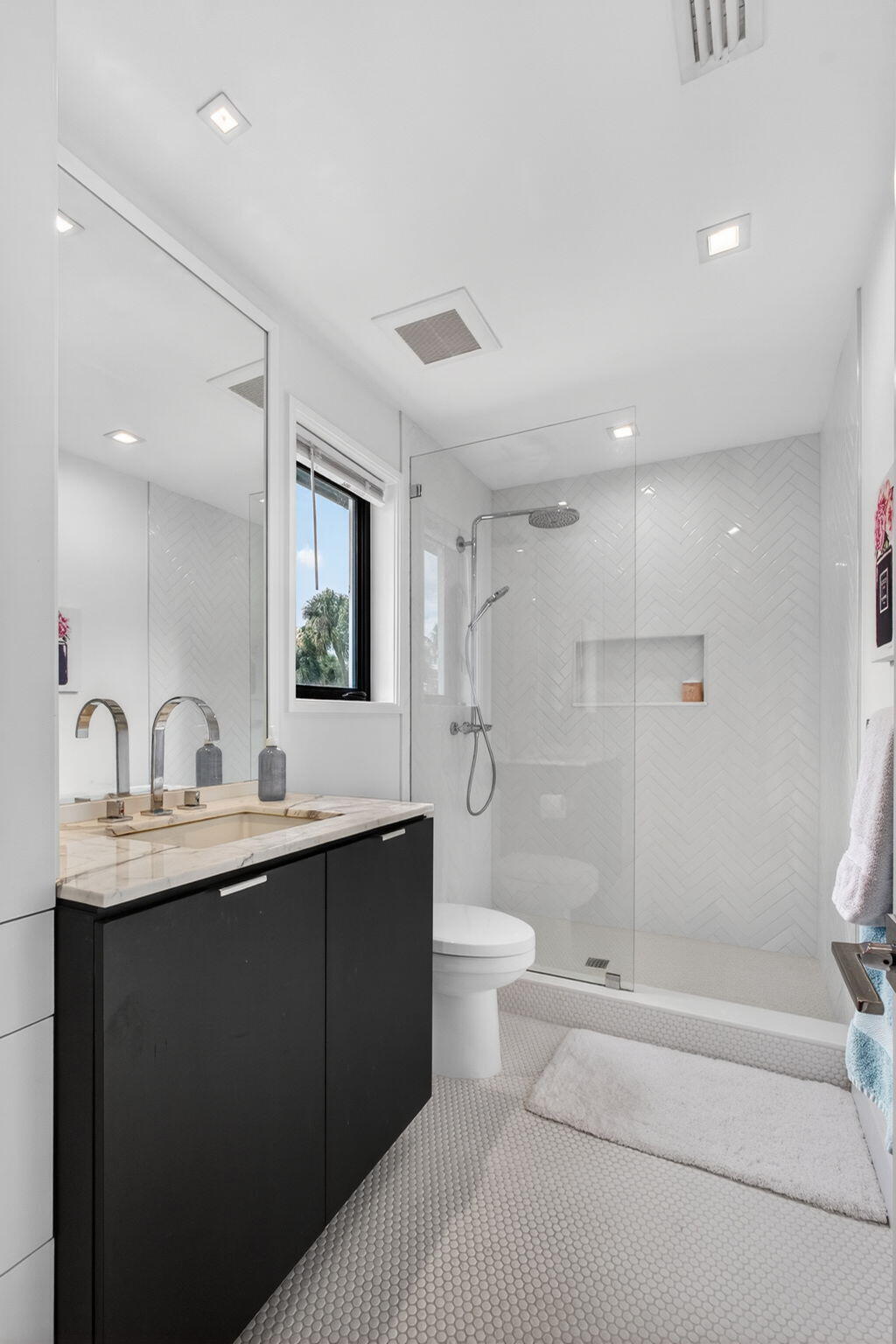 main property photo 91