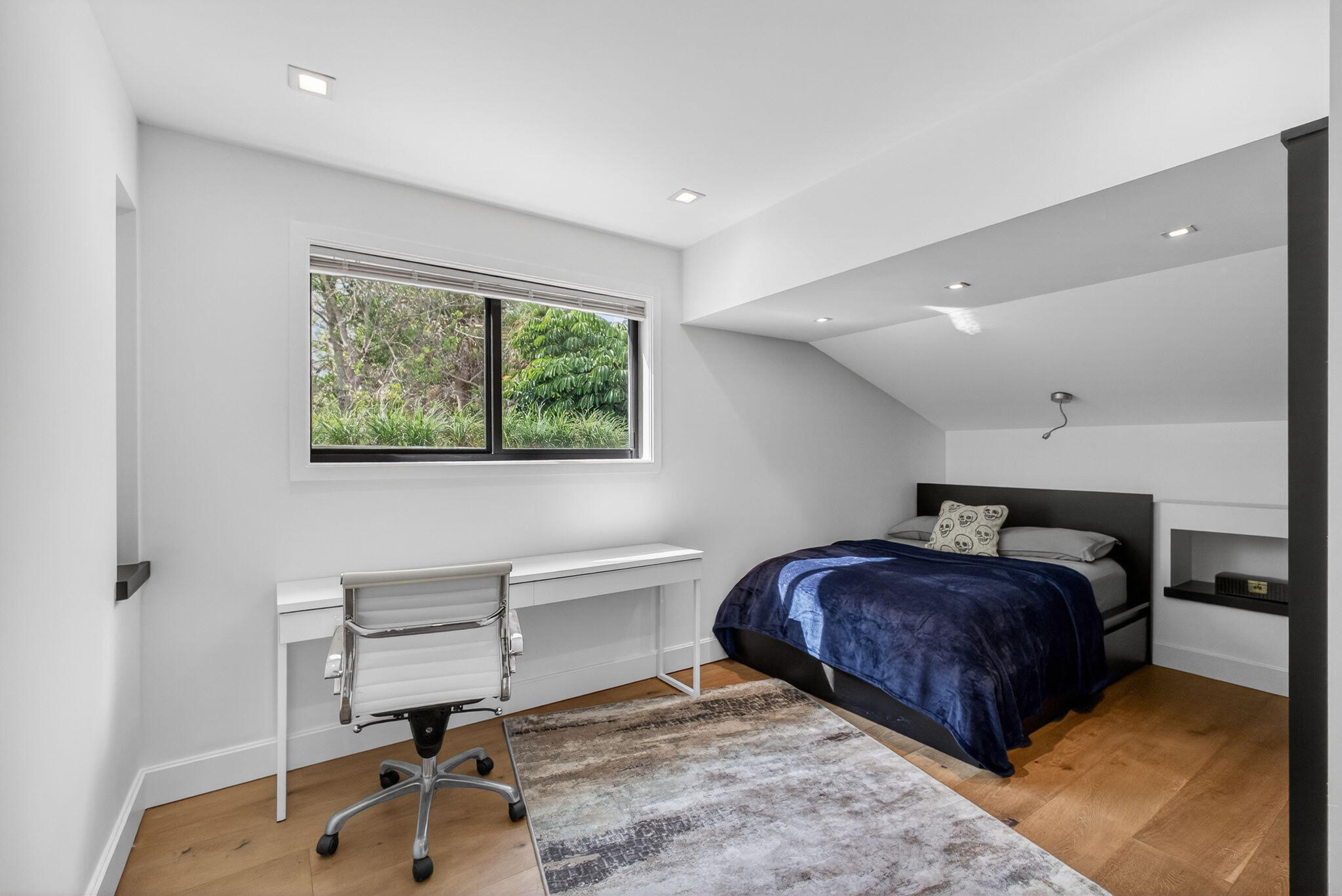 main property photo 95