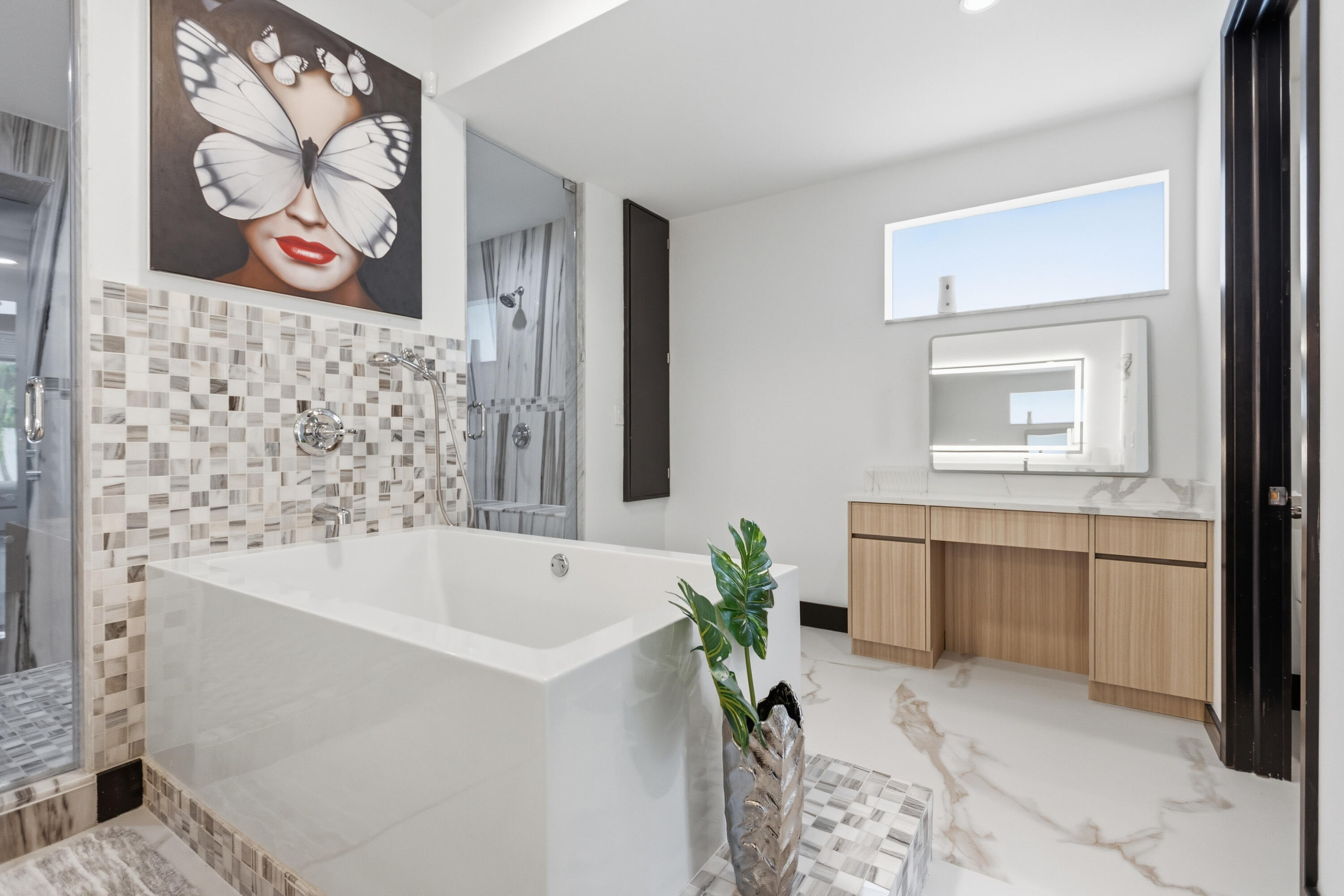 property viewer photo 53