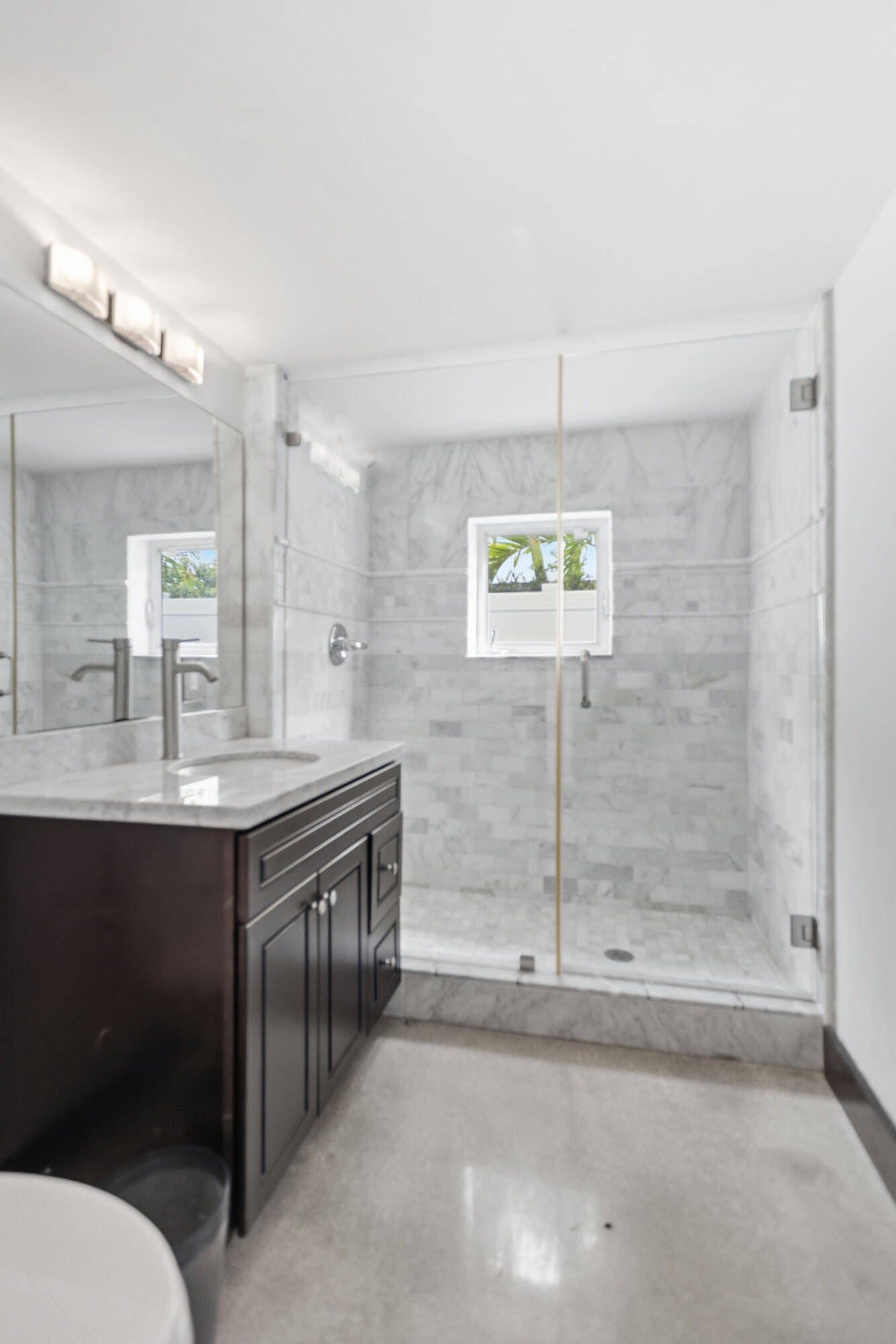 property viewer photo 59