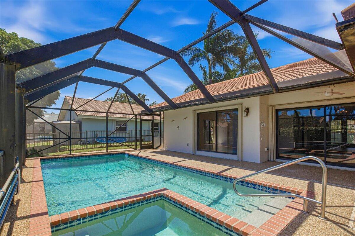 main property photo 29