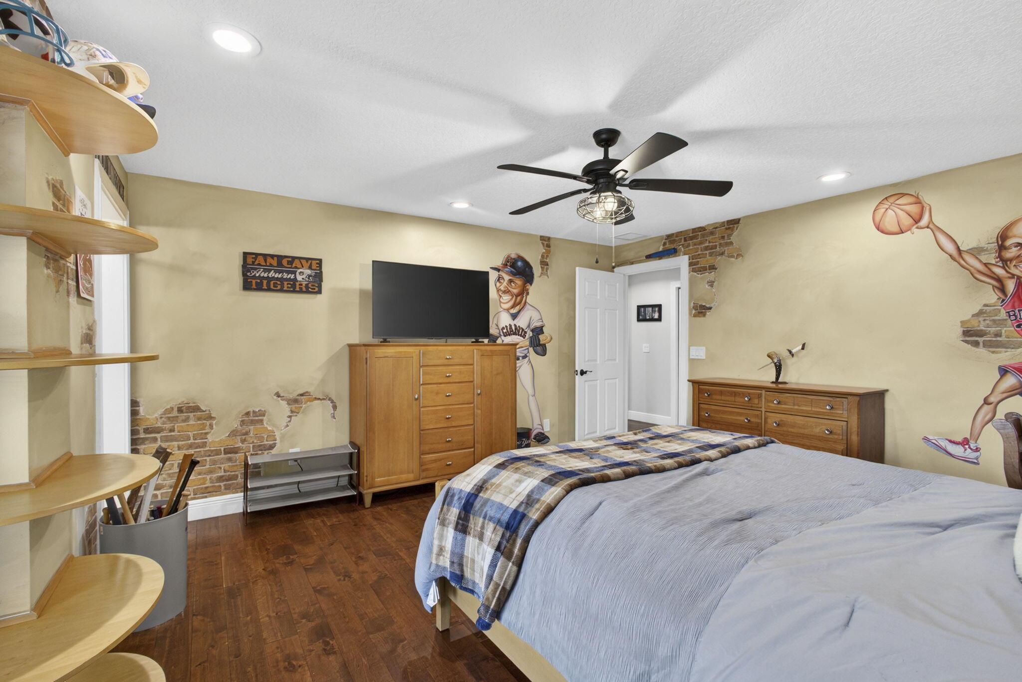 main property photo 52