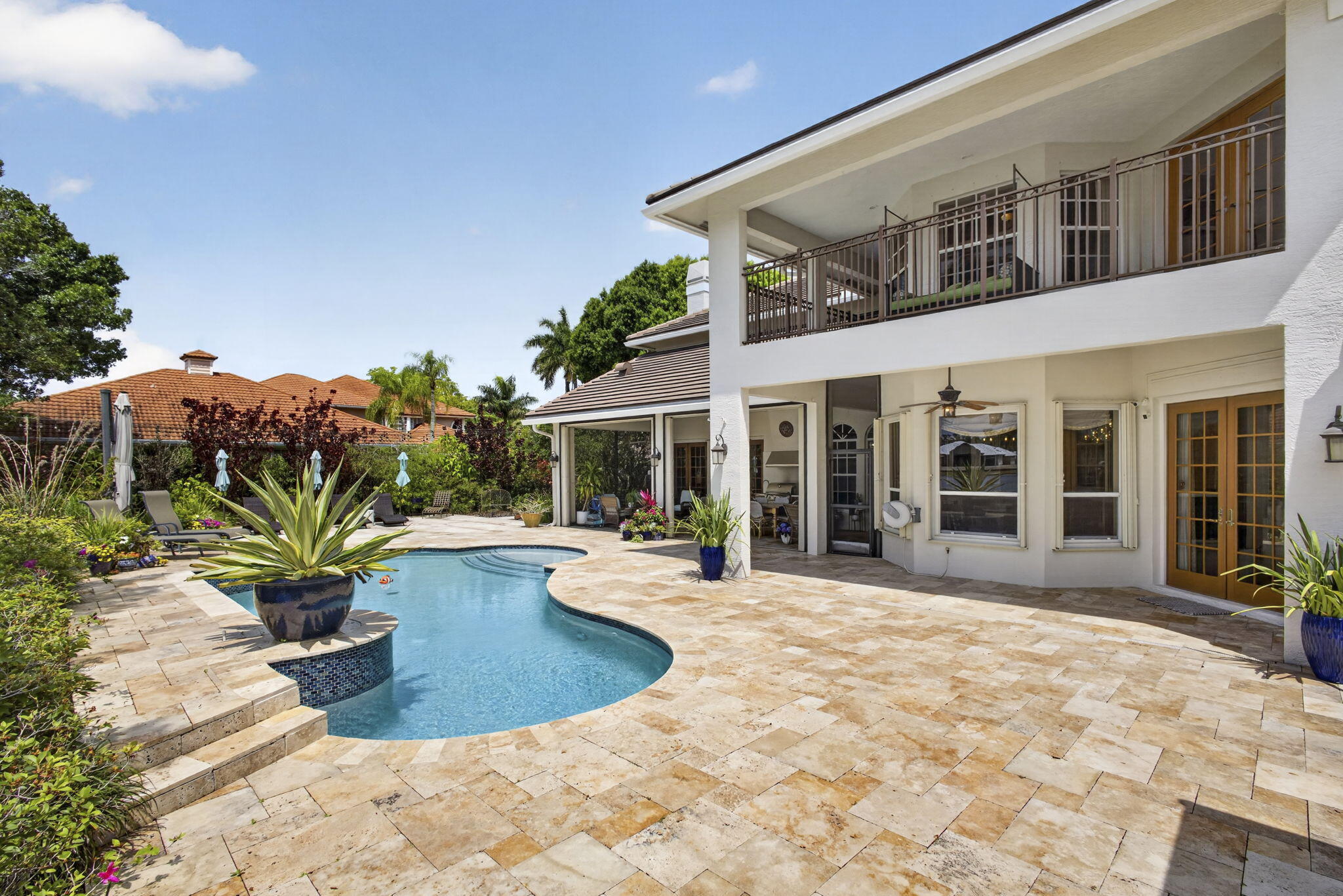main property photo 75