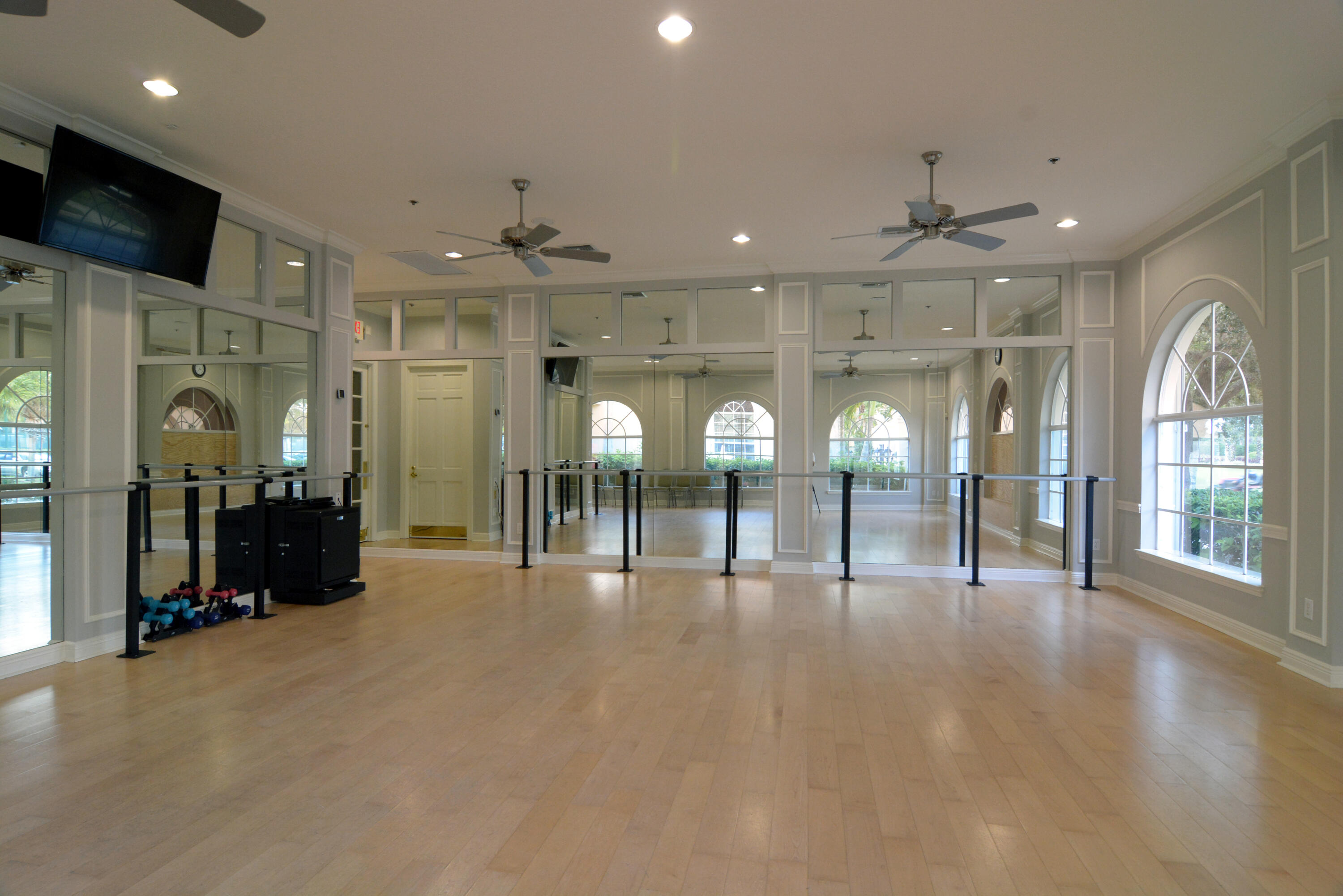 main property photo 50